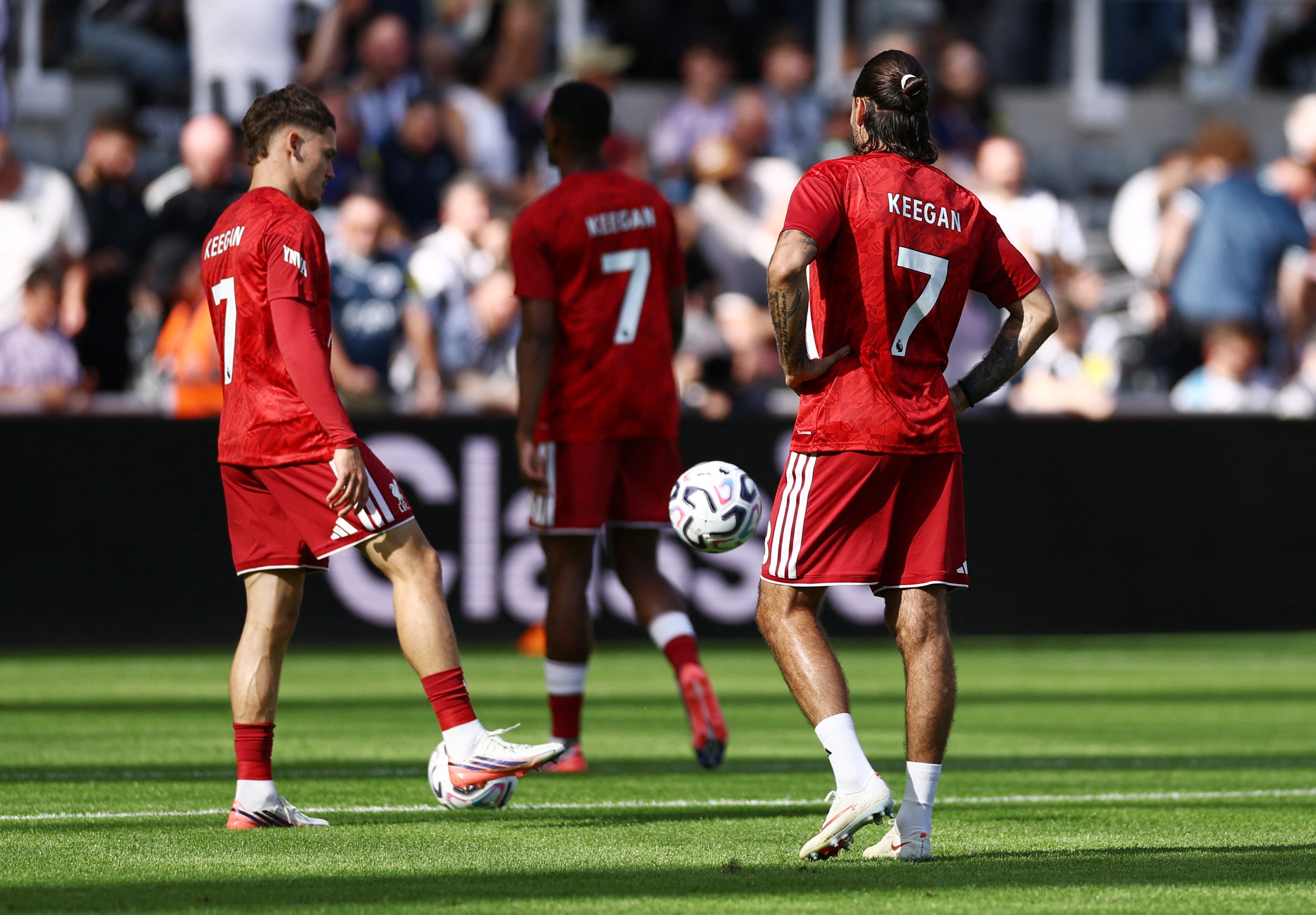 Players wore ‘Keegan 7’ shirts while warming up