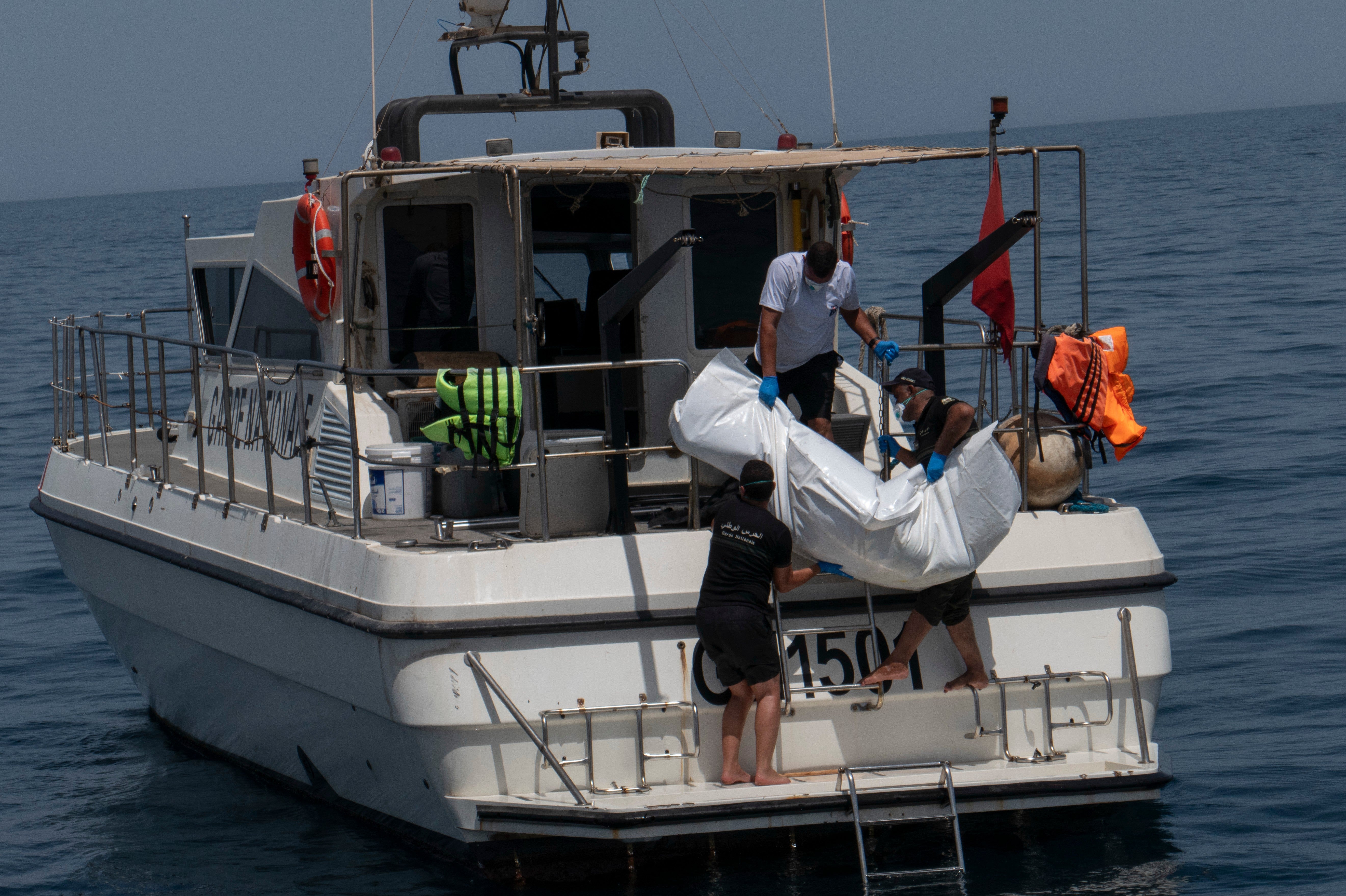 Two migrants dead and others missing after boat capsizes off Tunisian coast