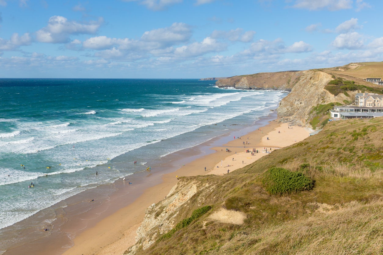 Watch the waves of Watergate Bay