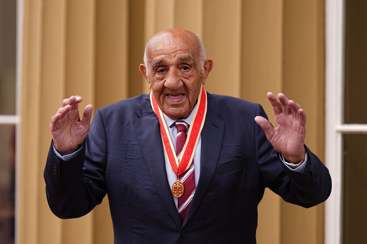 Rugby league great Sir Billy Boston dies aged 92