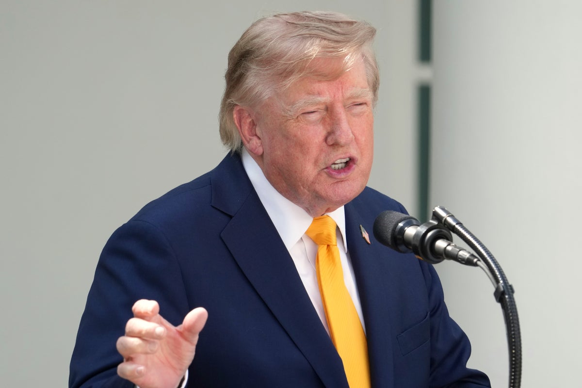 Canada strikes back at US with retaliatory tariffs as trade war escalates