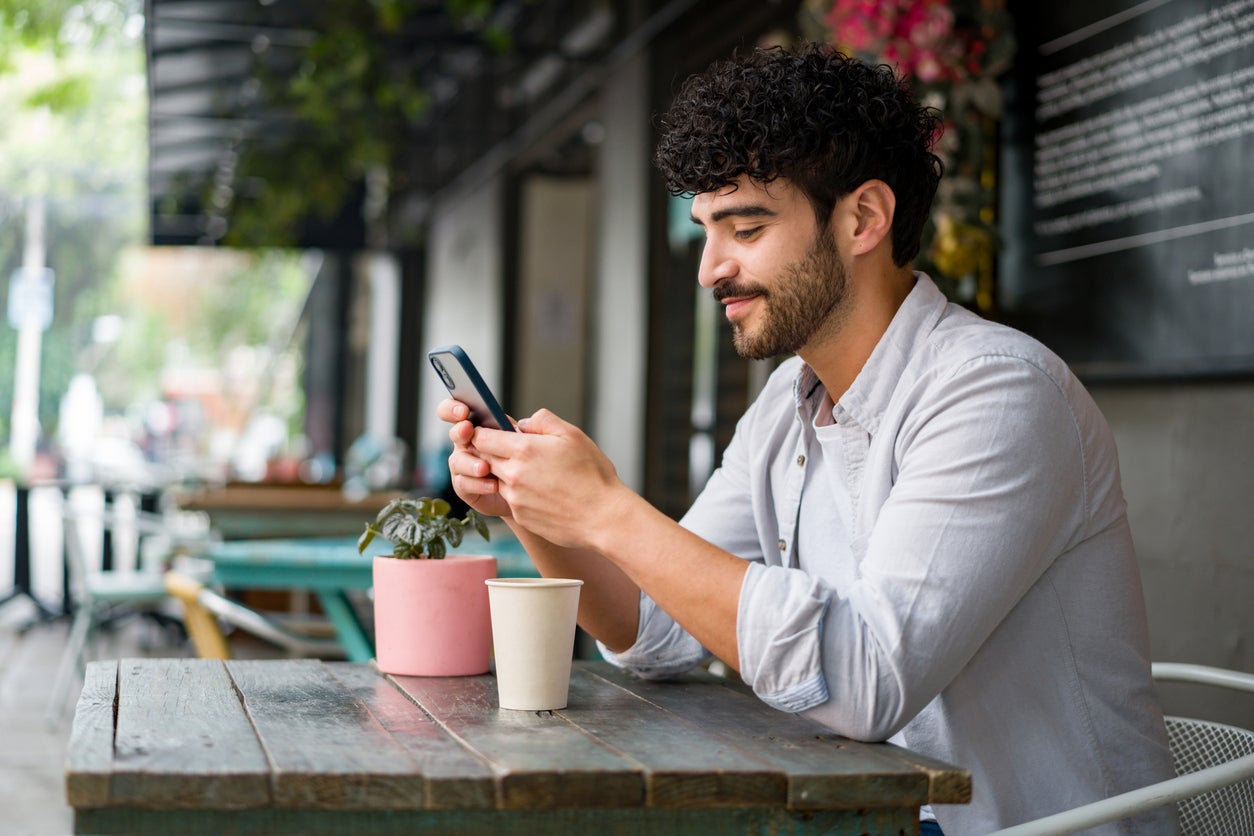 We found that single people who believe singlehood offers them personal growth opportunities are more likely to try new things