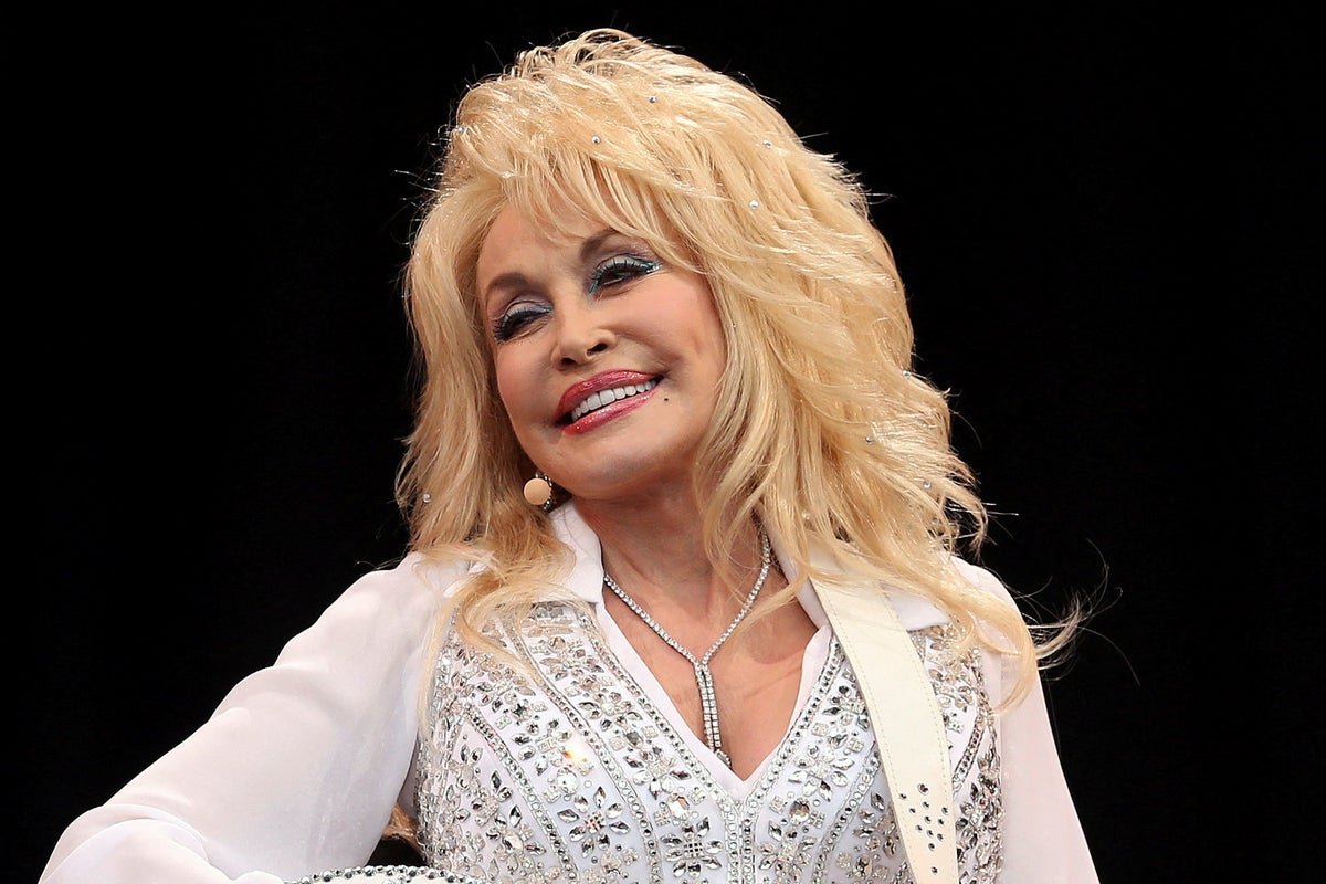 Dolly Parton death latest: Queen of country dies aged 80 after health battle