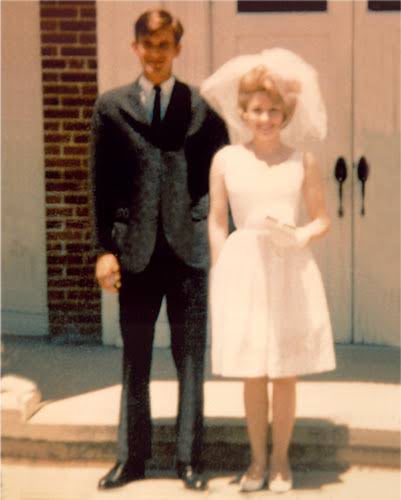 Carl Dean and Dolly Parton pictured at their wedding in 1966