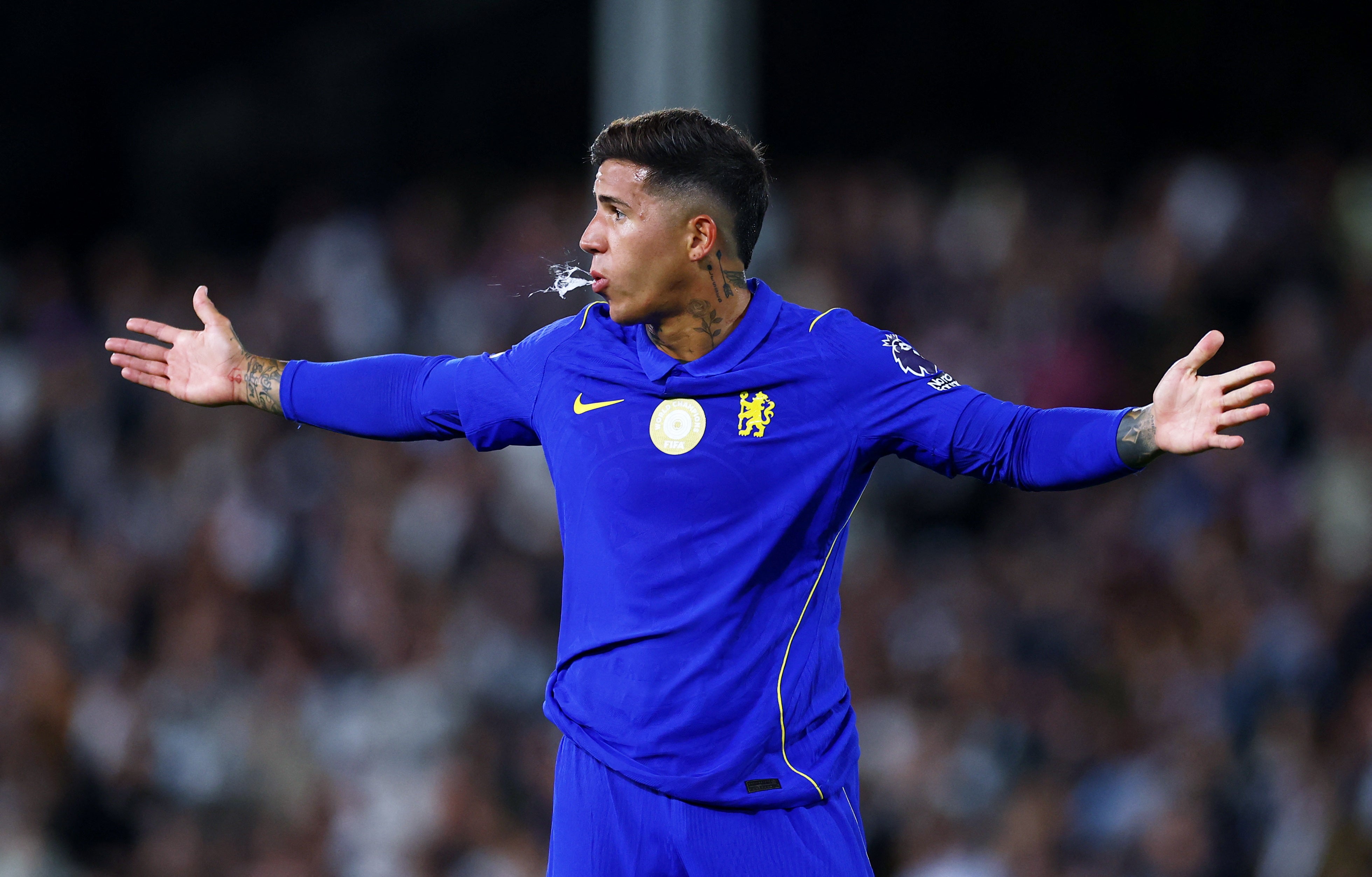 When does Premier League summer transfer window close and what time is the deadline?