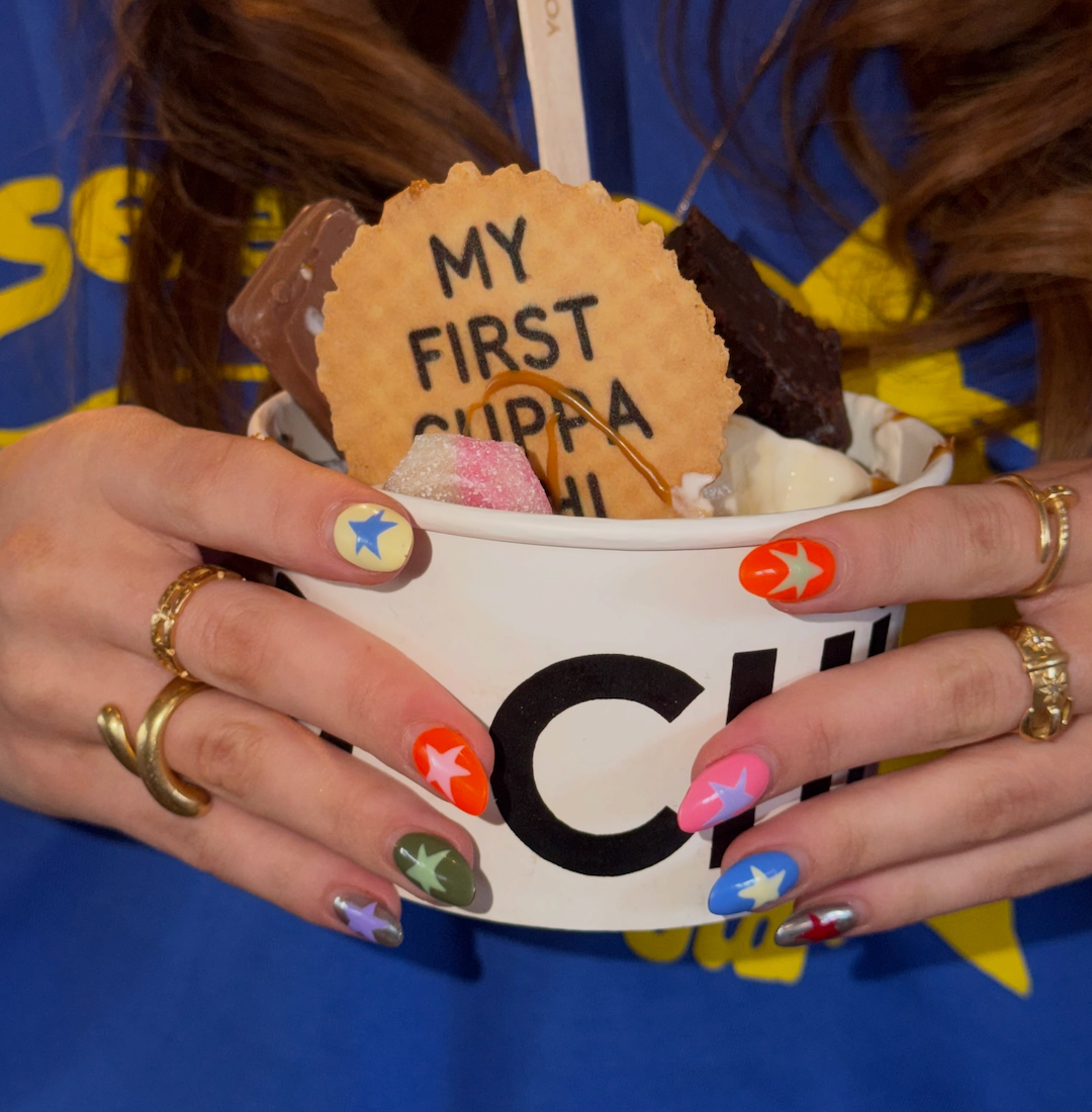 Why are people queueing for two hours just to get frozen yoghurt?