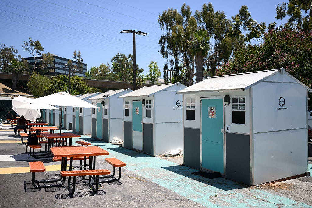 independent.co.uk - Yetimoni Kpeebi - America's housing crisis fuels the rise of tiny house villages