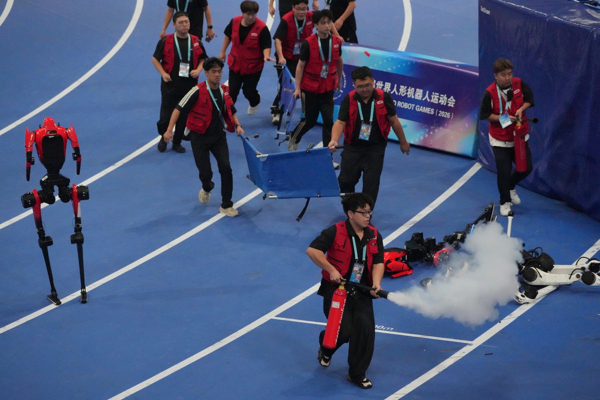 Humanoid robot sets new 100-meter speed record at China's World Humanoid Robot Games