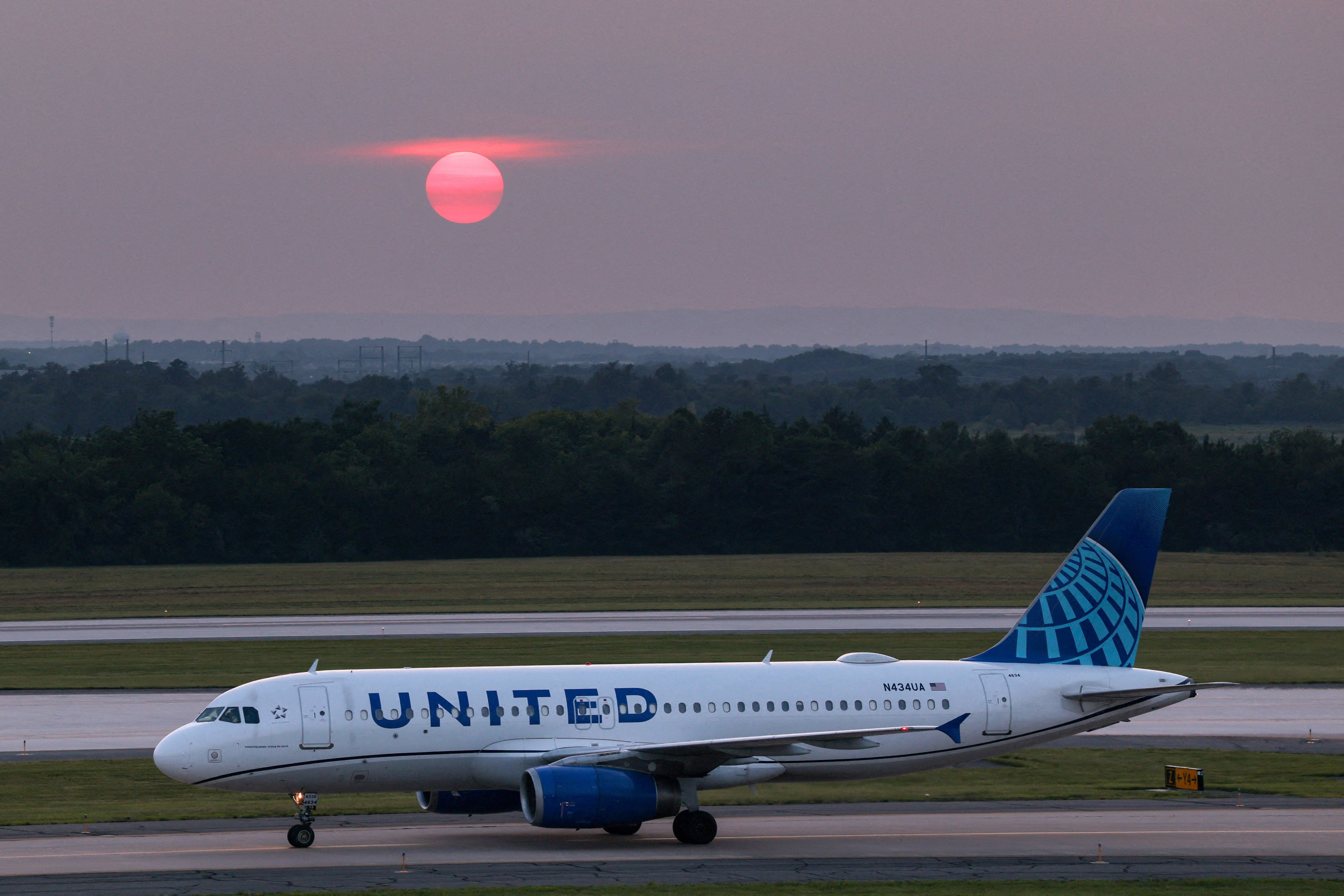 Passenger on Scotland to Chicago flight recounts how weather turned flight into 20-hour ordeal: &lsquo;Bathrooms filled up&rsquo;