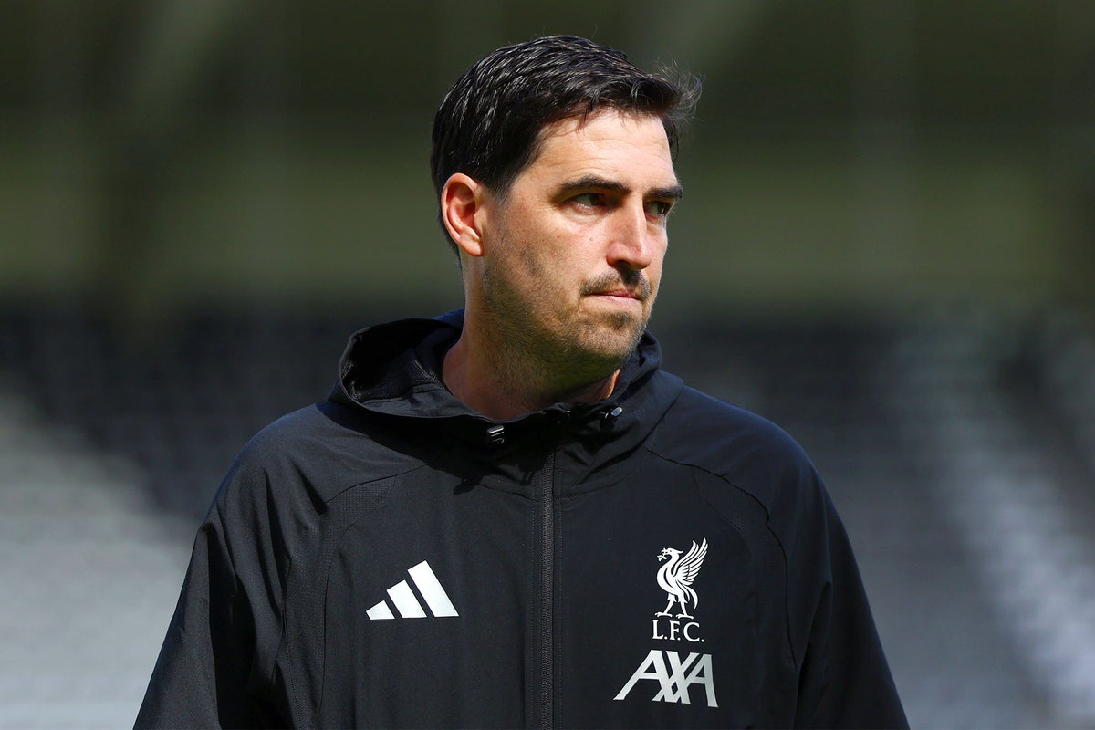 Andoni Iraola speaks out on Liverpool’s midfield dilemma after Jamie Carragher criticism Andoni Iraola speaks out on Liverpool’s midfield dilemma after Jamie Carragher criticism