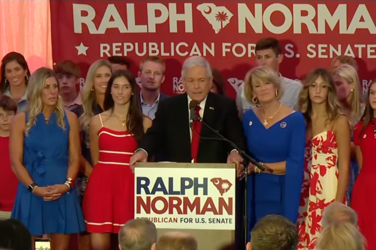 Crowd boos mention of Trump in losing Republican’s concession speech Crowd boos mention of Trump in losing Republican’s concession speech