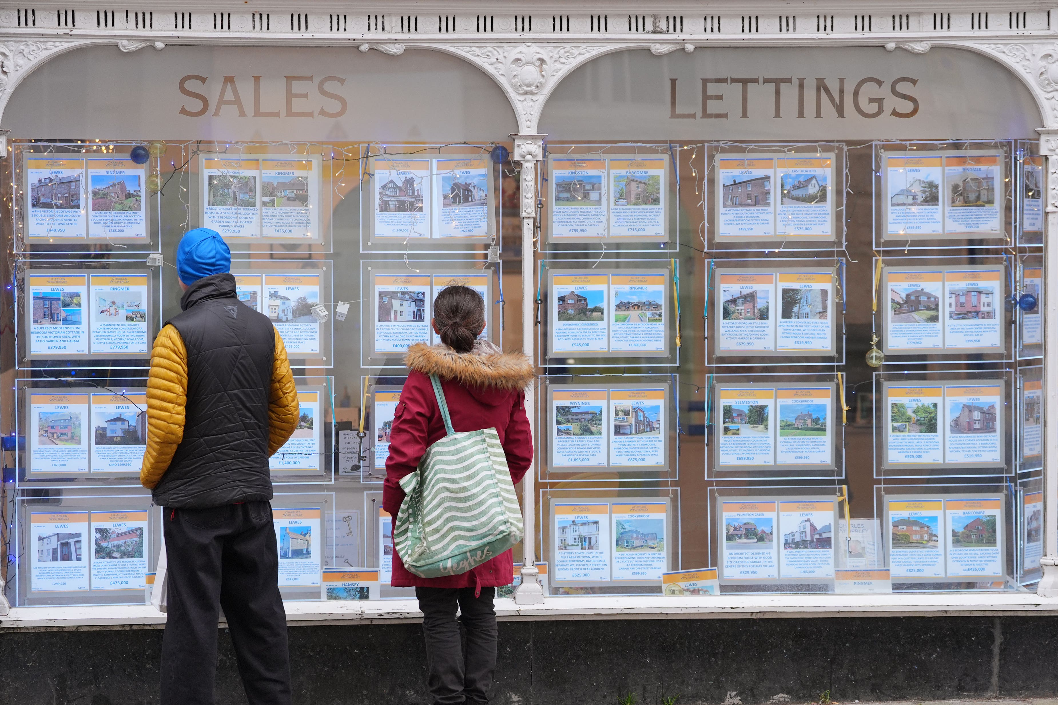 independent.co.uk - Anna Wise - House hunting picks up across UK after summer slowdown - Zoopla
