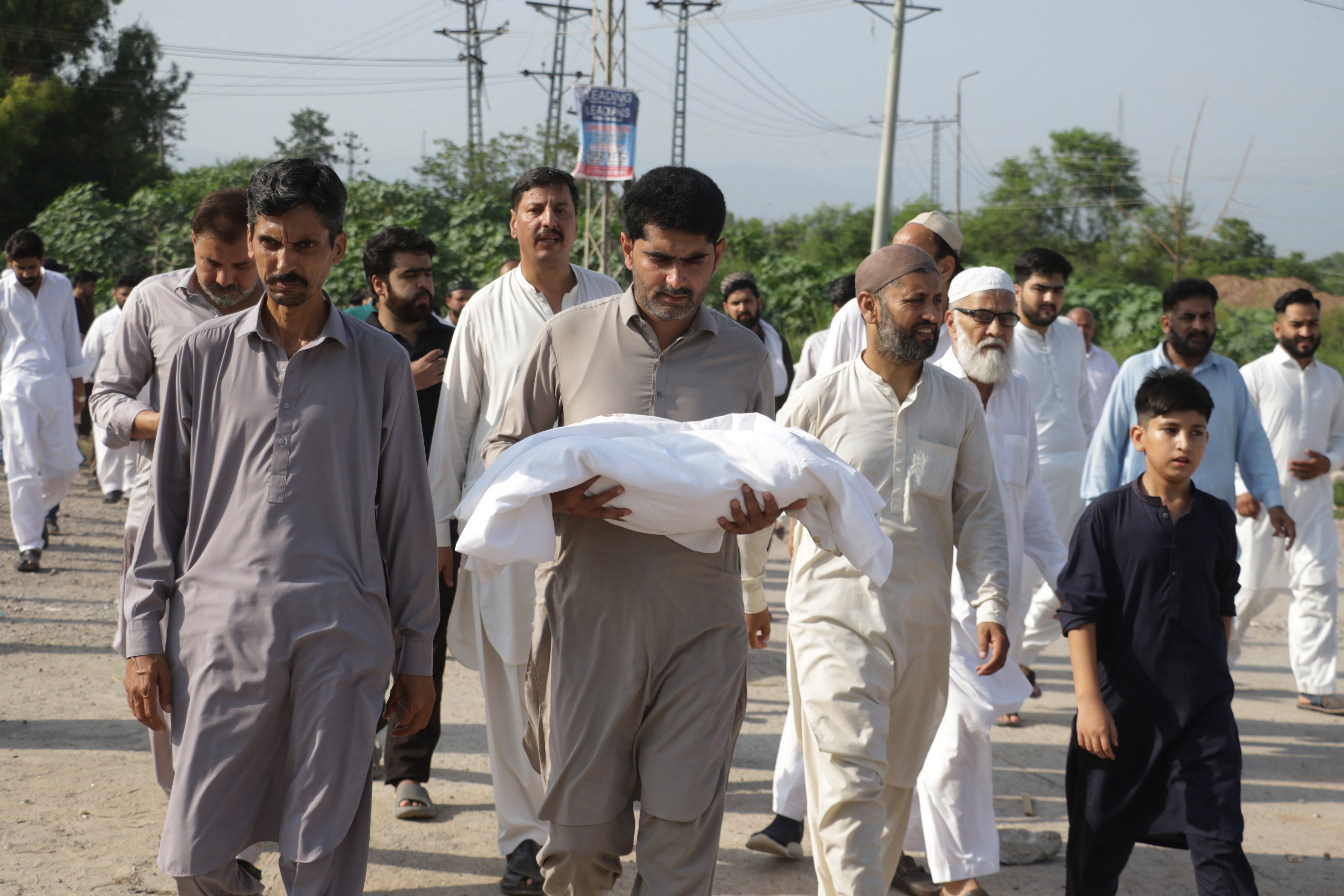 Pakistani investigators visit hospital nursery where fire killed 14 newborns; probe to deliver urgent recommendations within 48 hours