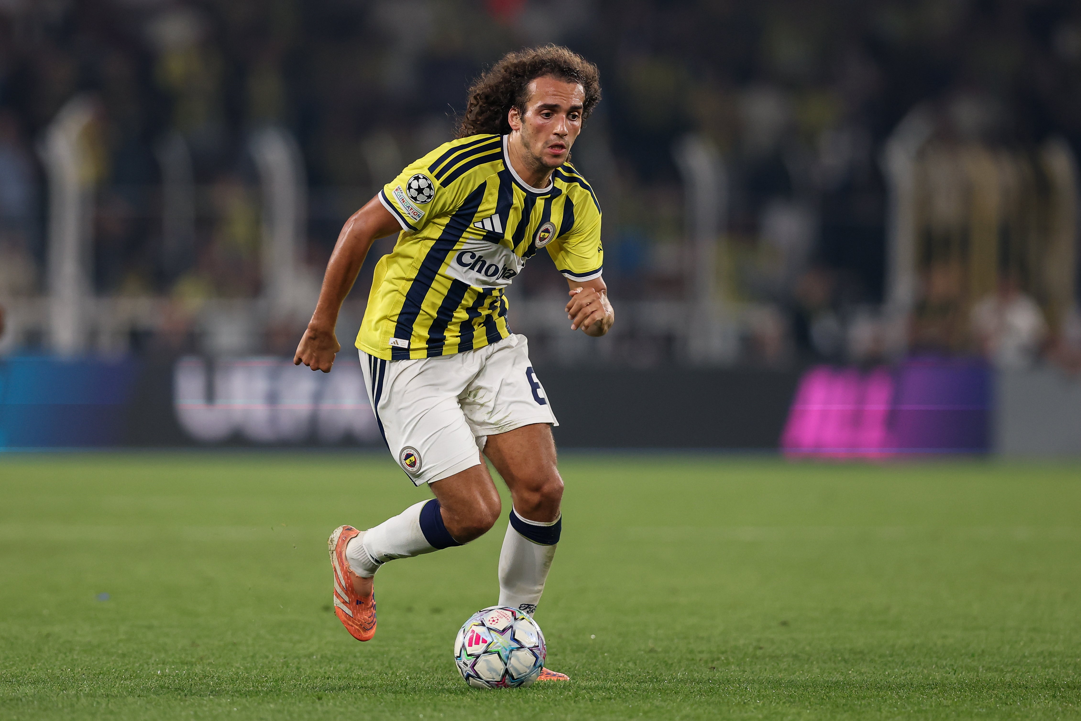 Matteo Guendouzi of Fenerbahce controls the ball against Lyon