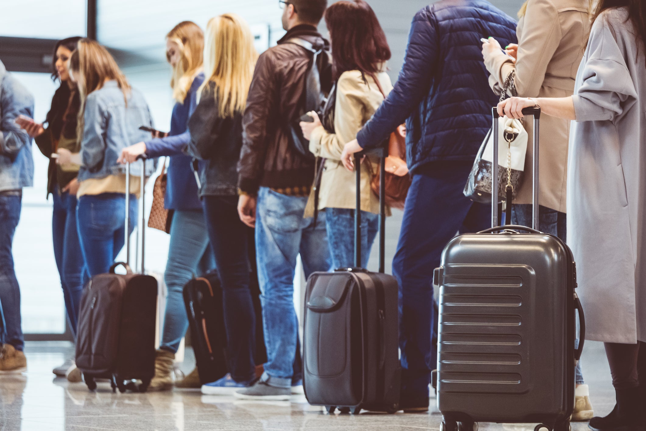 UK air passenger numbers break record despite Middle East disruption