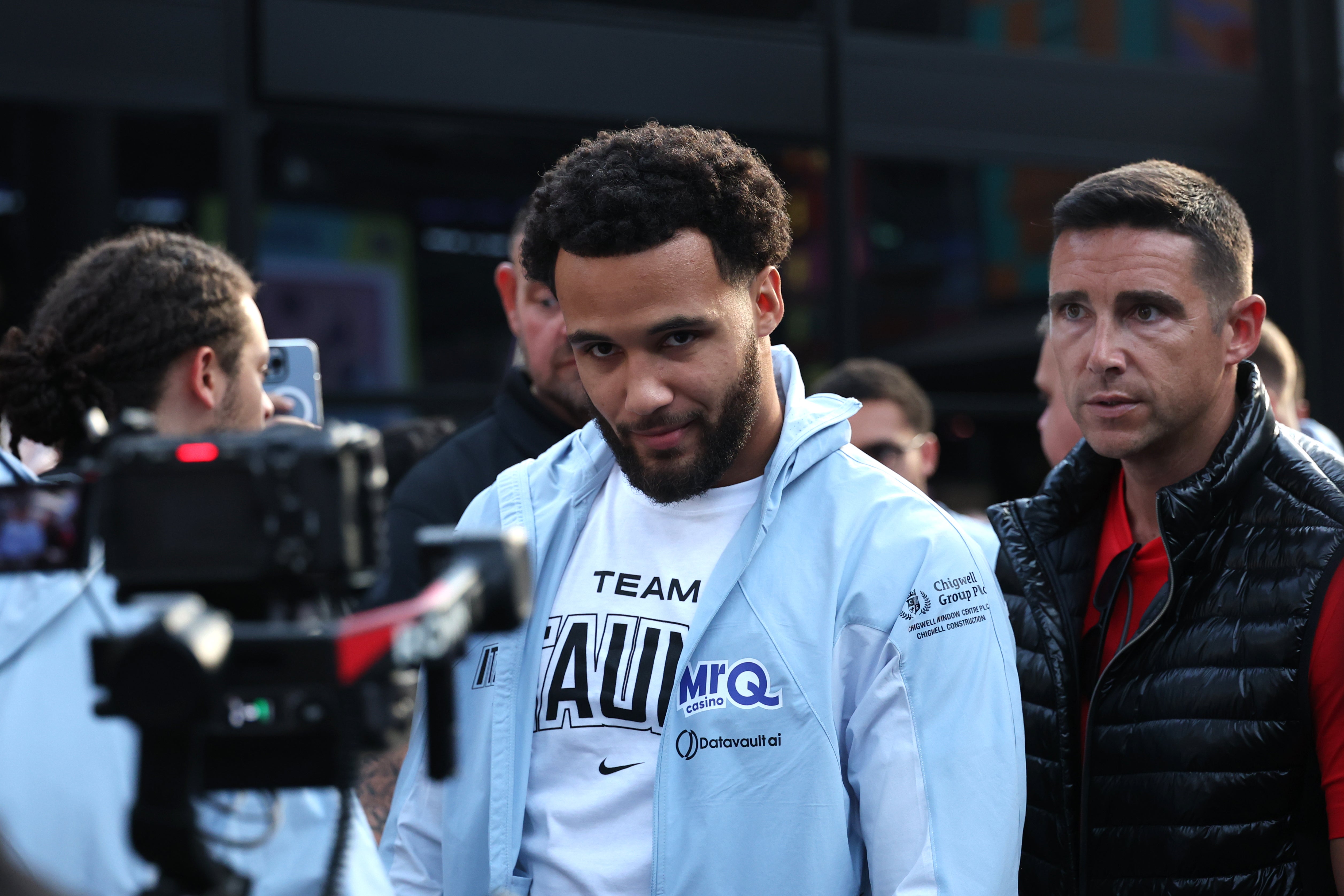 Moses Itauma labeled &lsquo;delusional&rsquo; by heavyweight rival as first world title edges nearer
