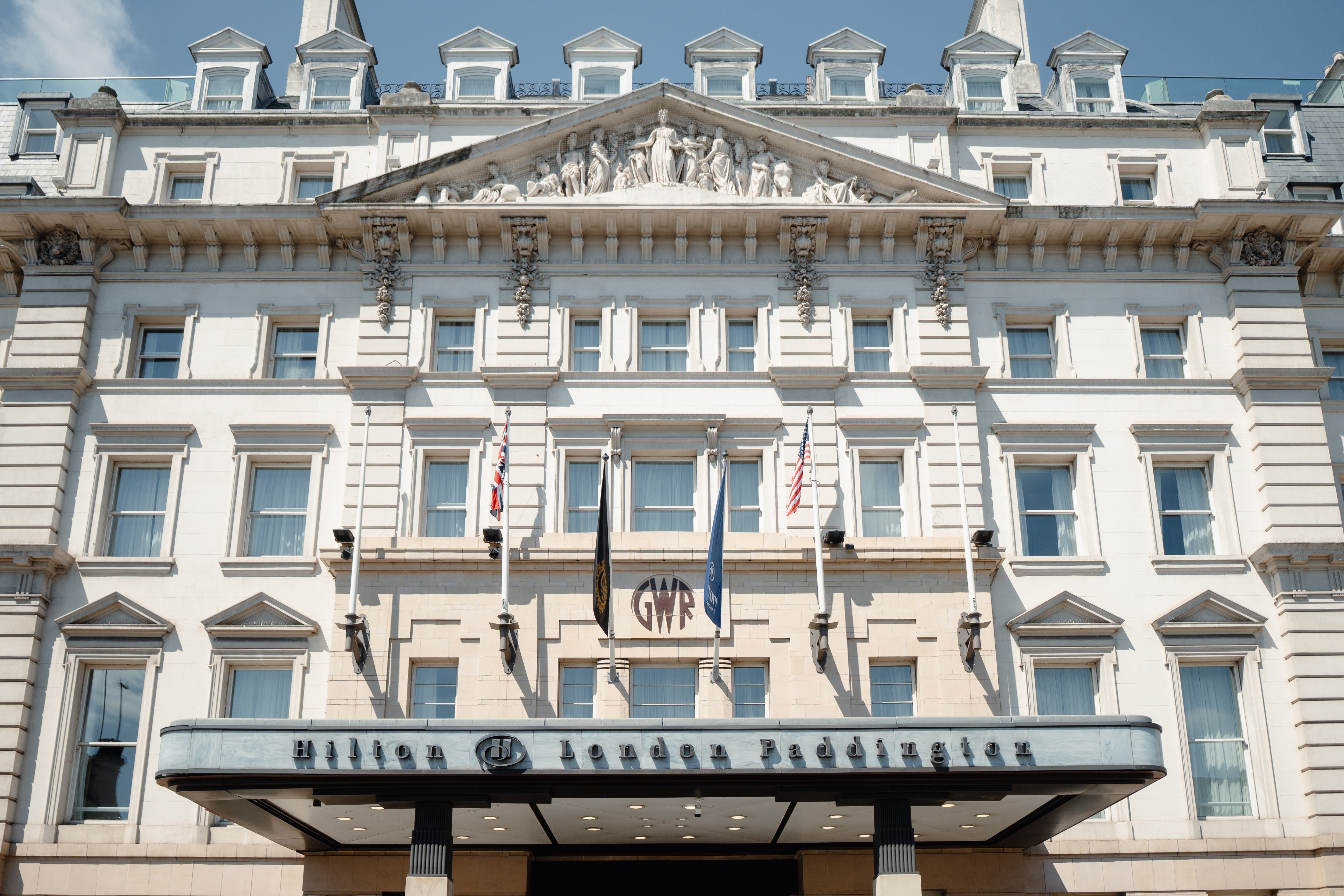 This well-placed Paddington hotel sits right beside the train station