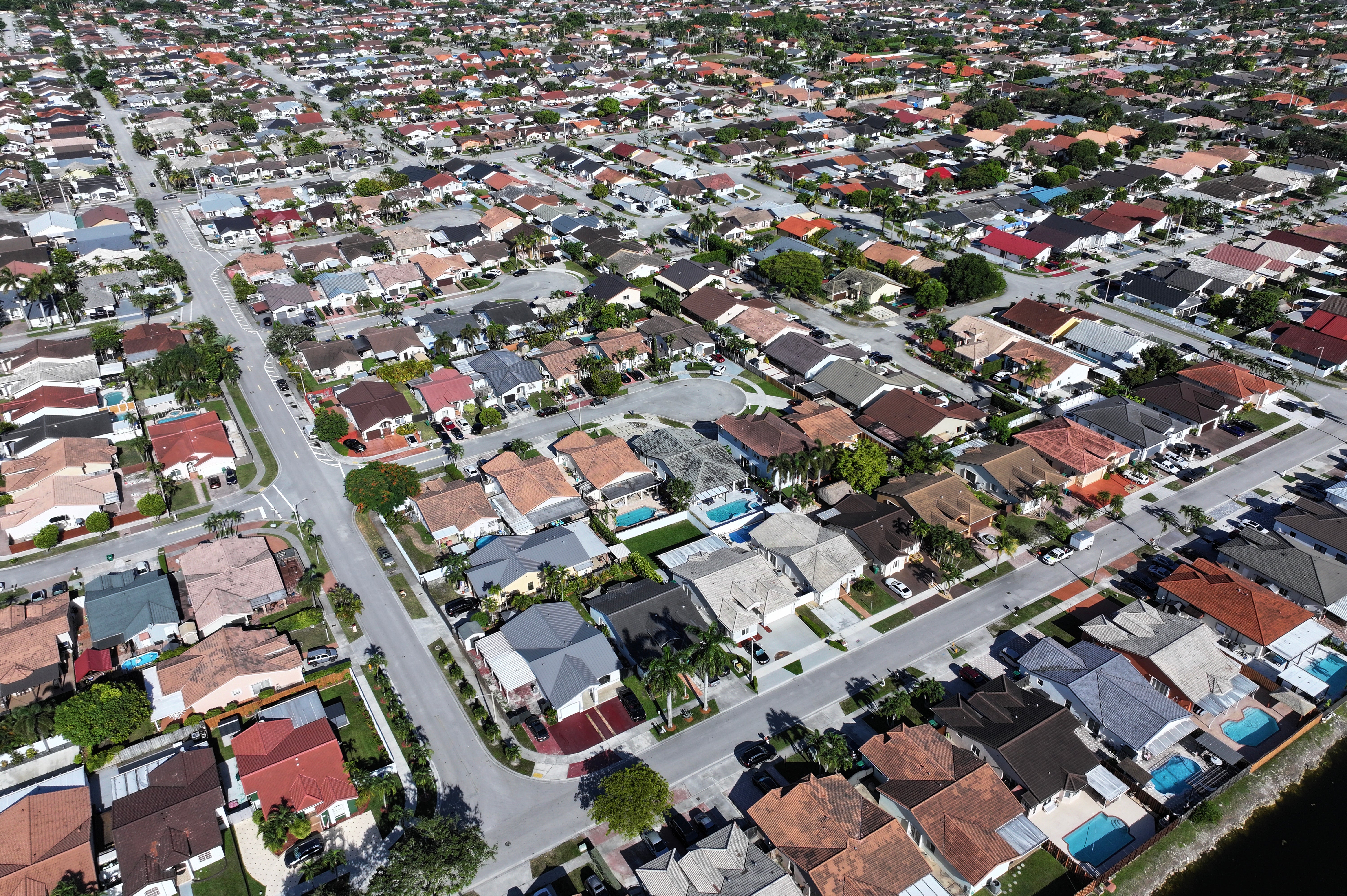 If a homebuyer is considering a condo complex that’s on a blacklist, it typically means that the property fails basic requirements for reserve funding and building standards (Getty)
