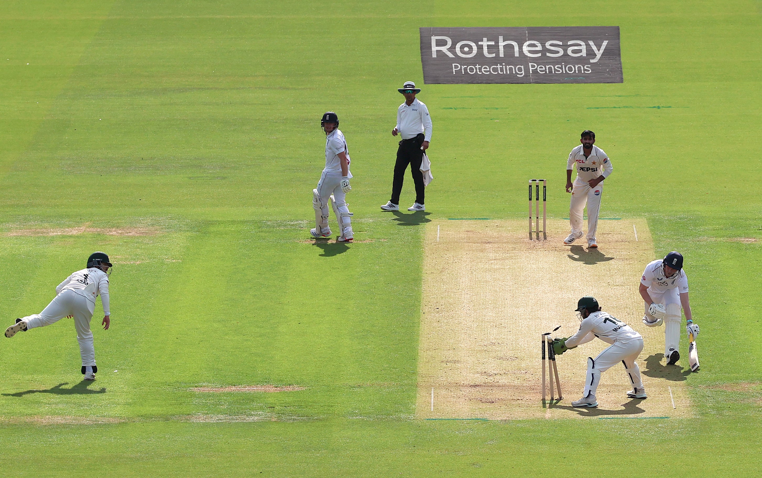 Dan Lawrence was run out for 17