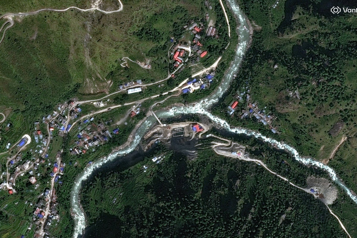 Satellite images reveal bedrock and glacier collapsed on the Nepal-Tibet border, then rivers flooded
