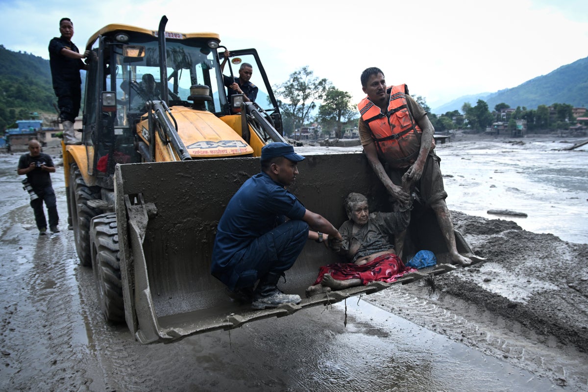 An expert explains exactly what caused the devastating scenes in Nepal