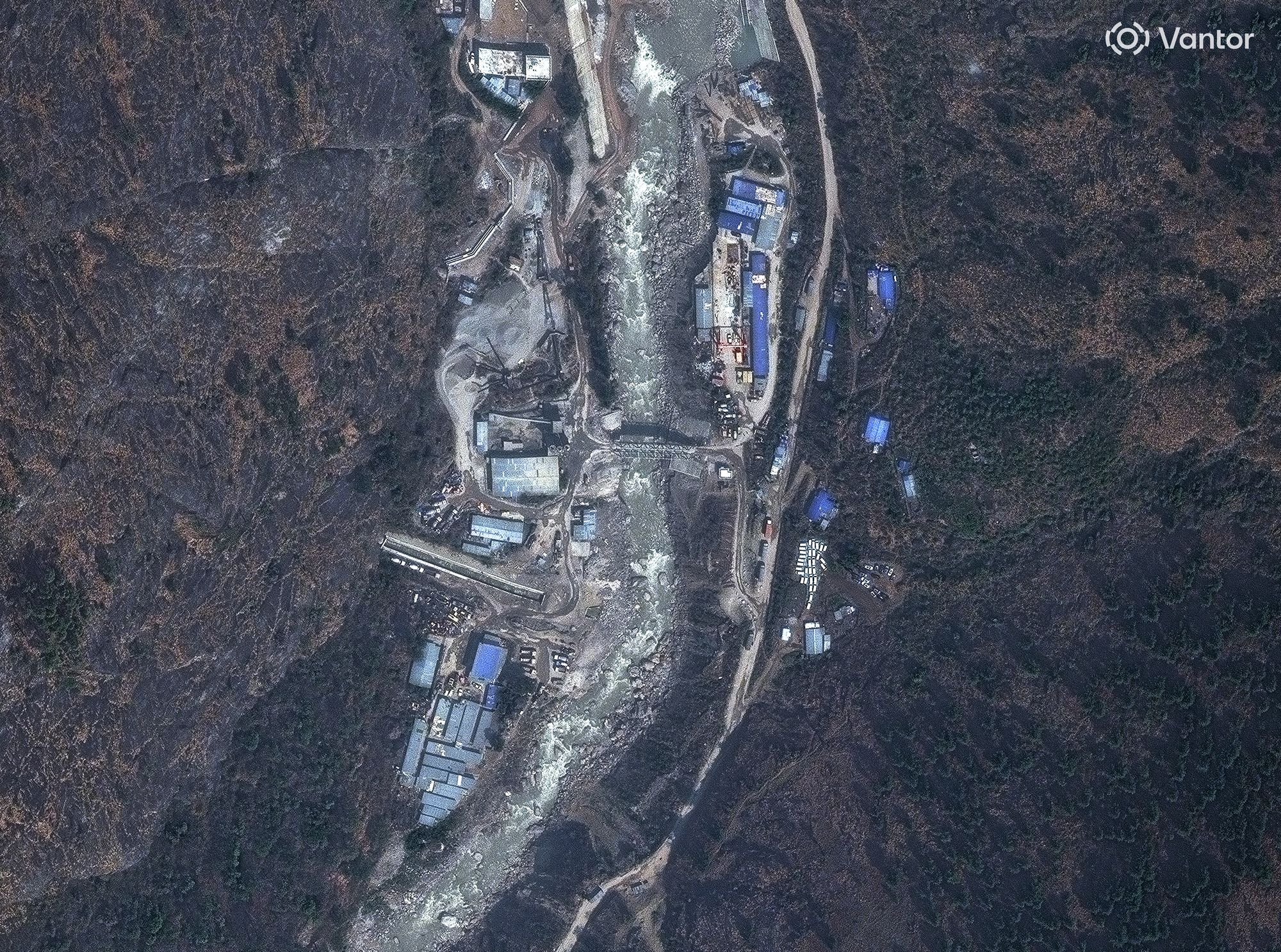 How the bridge and buildings on Trishuli River in Nepal looked in 2024