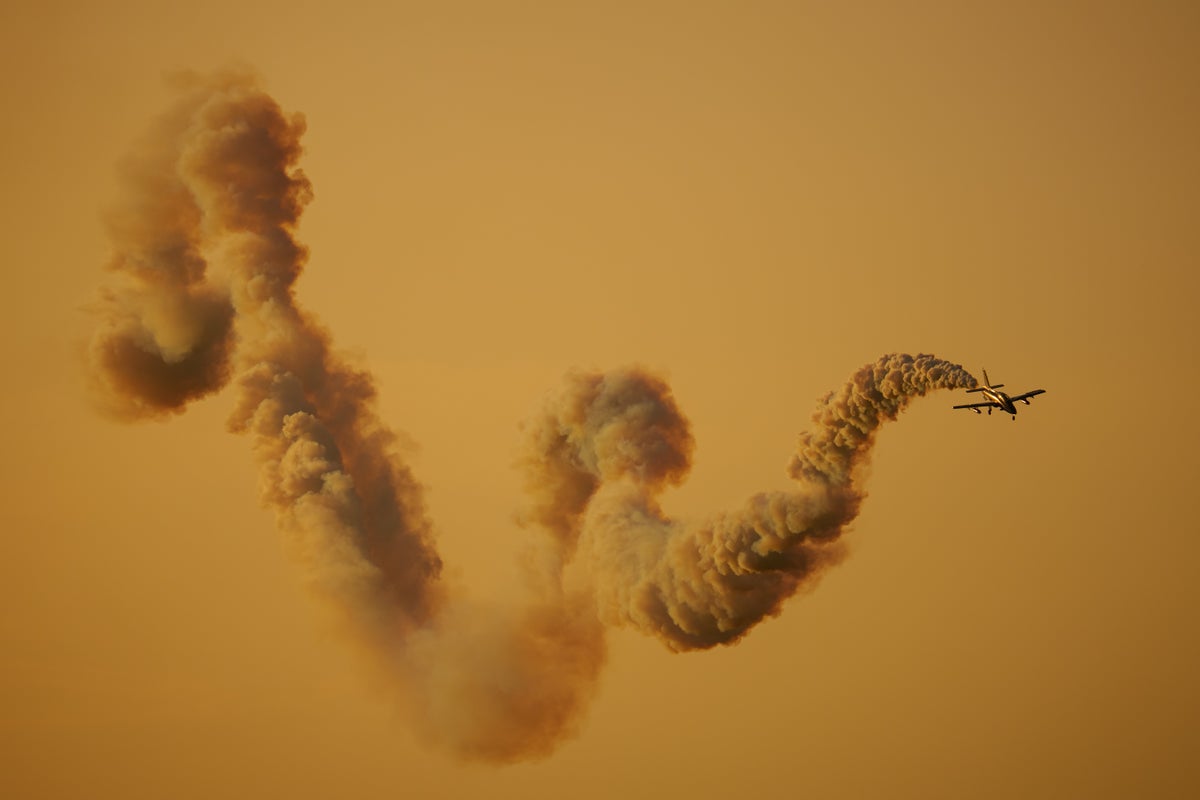 Aircraft and aerobatics dazzle at Bucharest air show, in photos