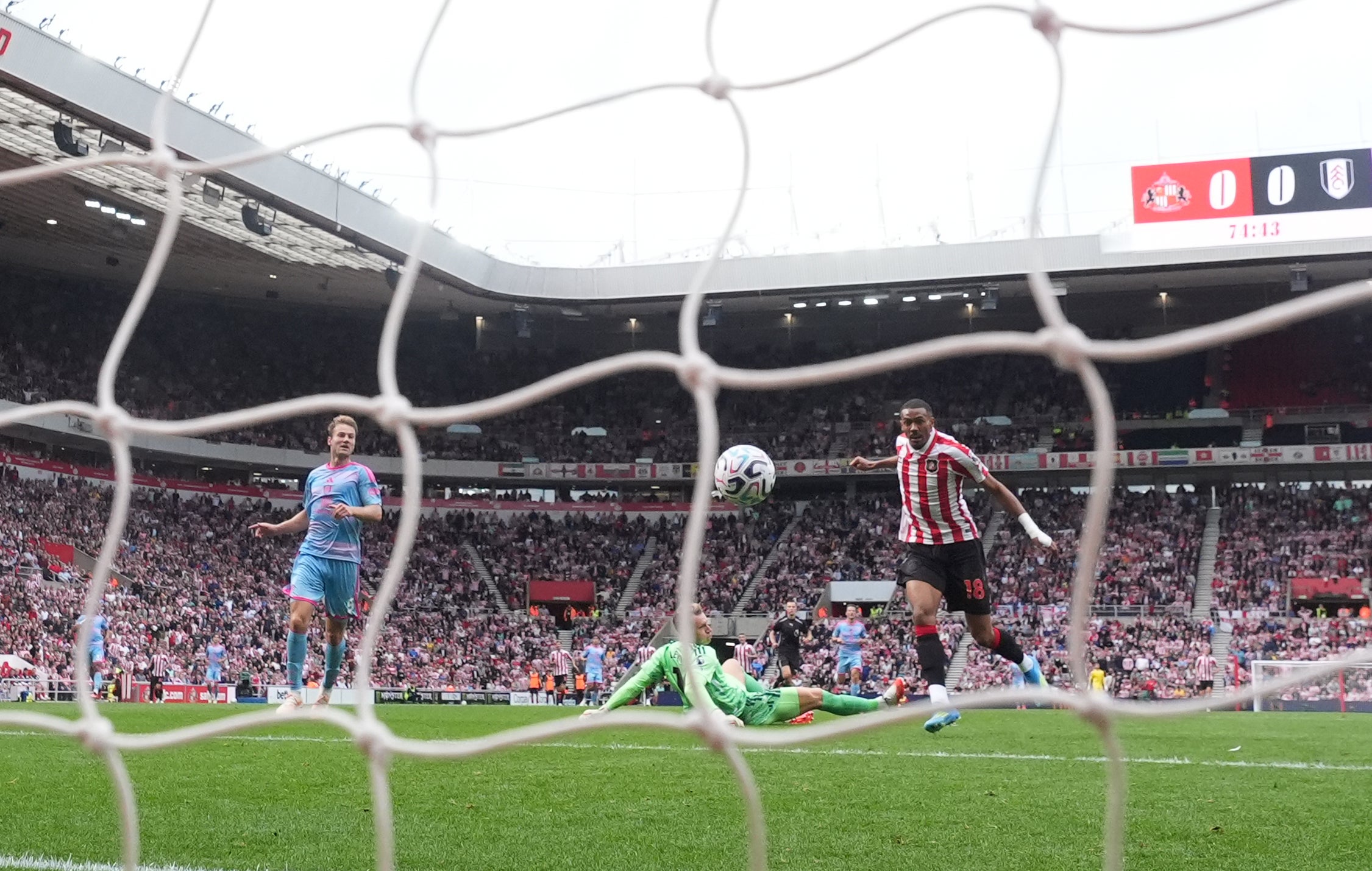 Isidor put Sunderland in front against Fulham.