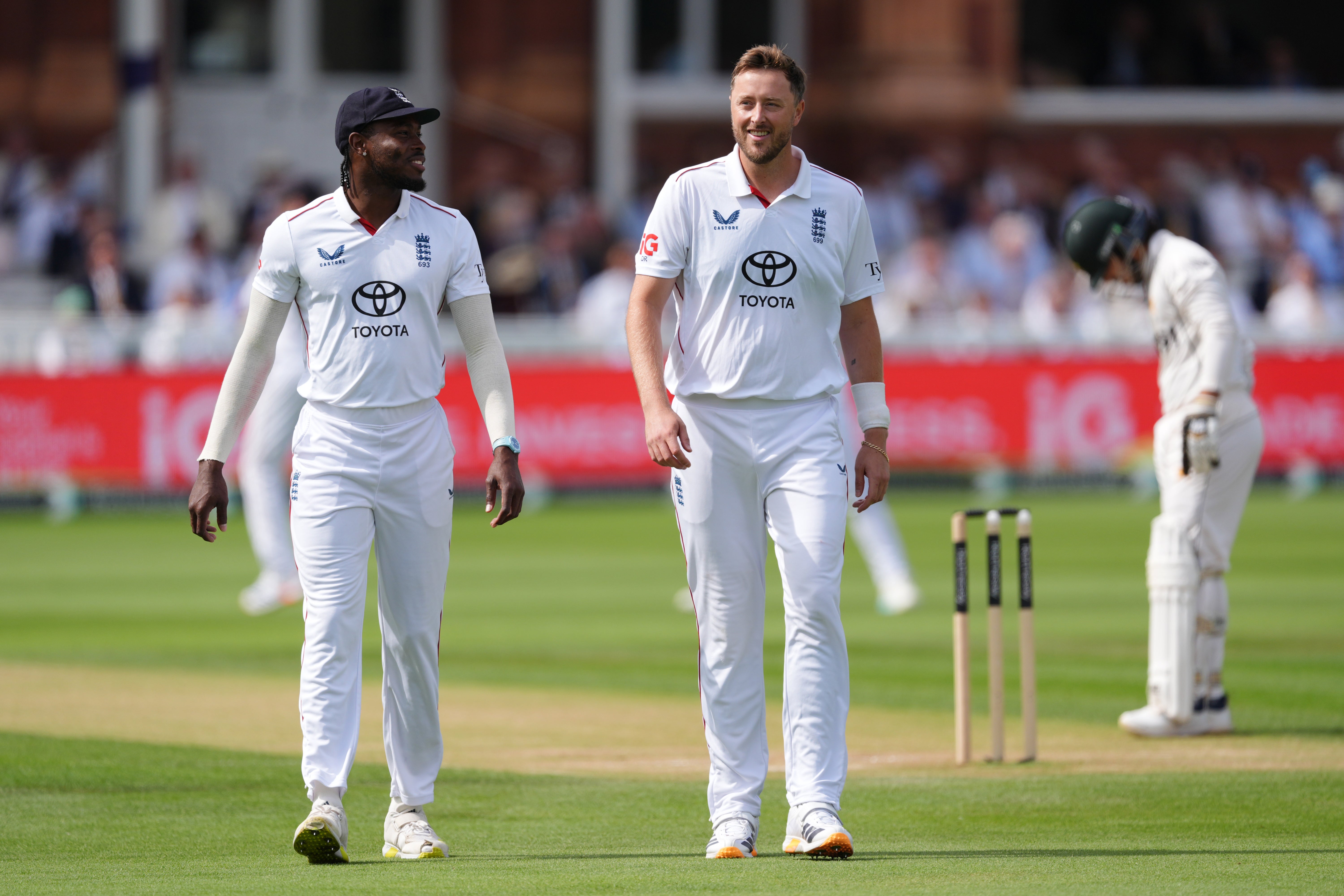 Jofra Archer and Ollie Robinson marry well as a new-ball pair