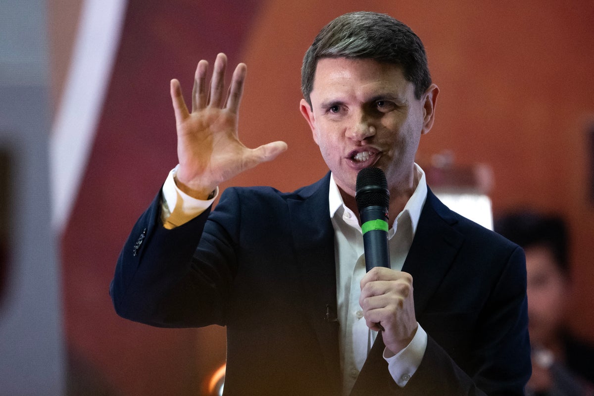 All the polls show a Republican bloodbath in the Midterms. So why aren’t Democrats celebrating?