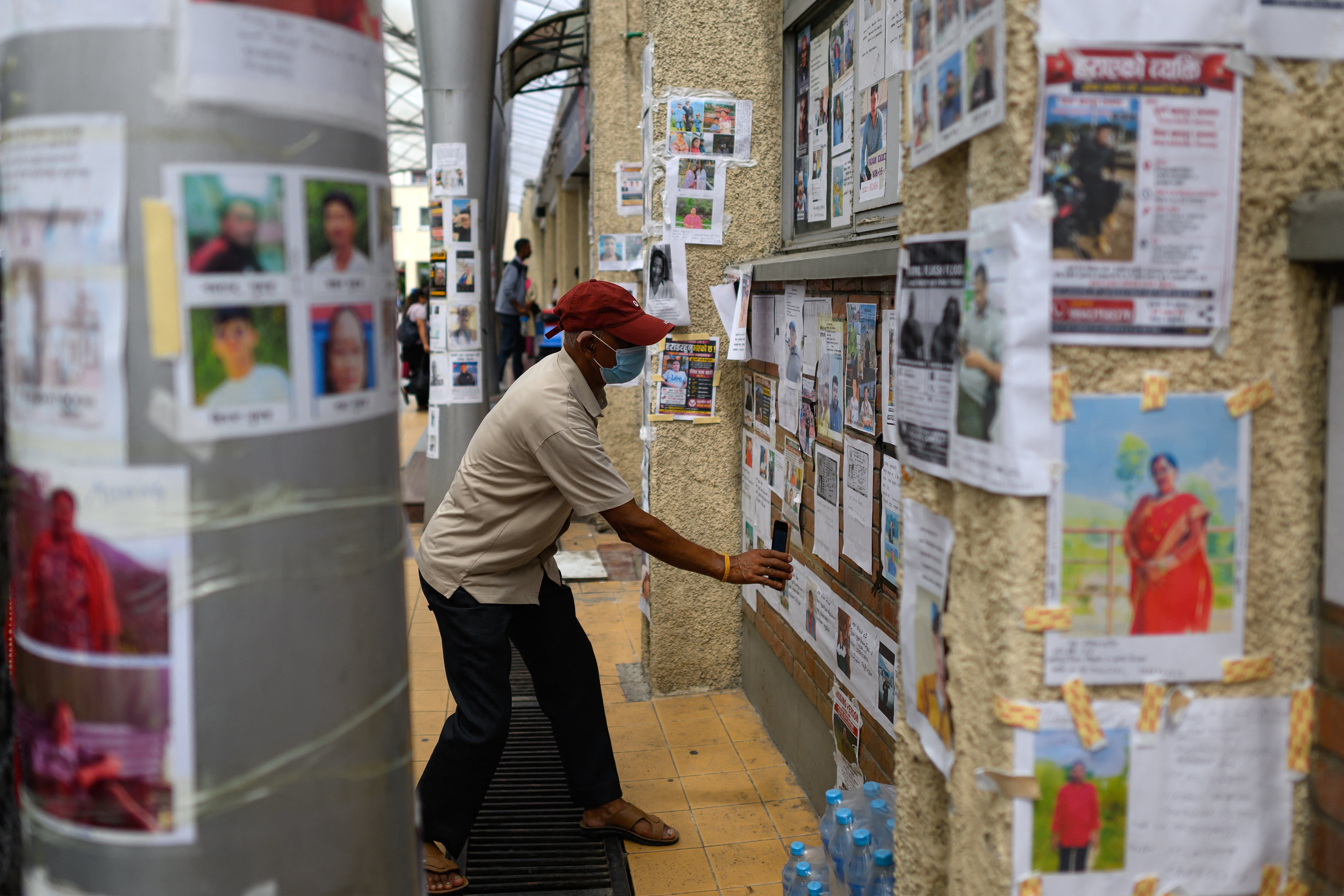 independent.co.uk - Stuti Mishra - Fresh flood warning issued in Nepal as death tolls rises above 900