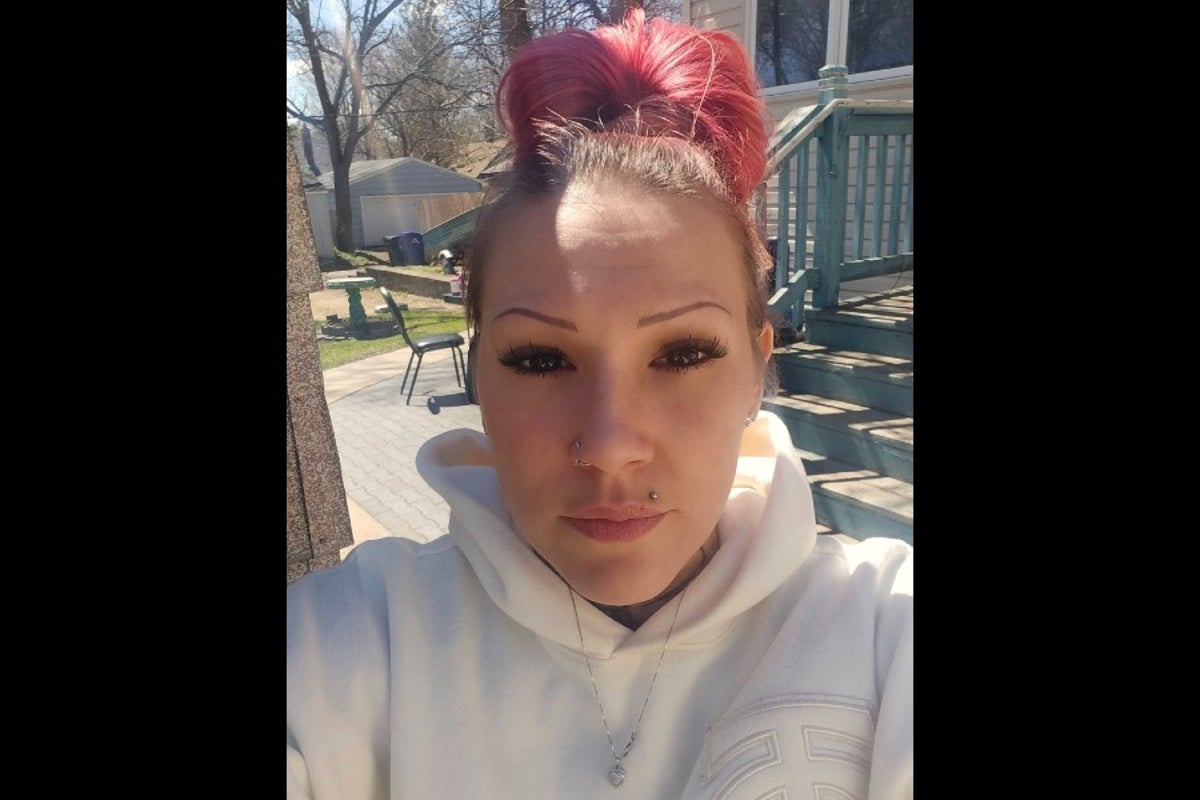 Mom died after running back into her burning home to rescue her daughter from fire