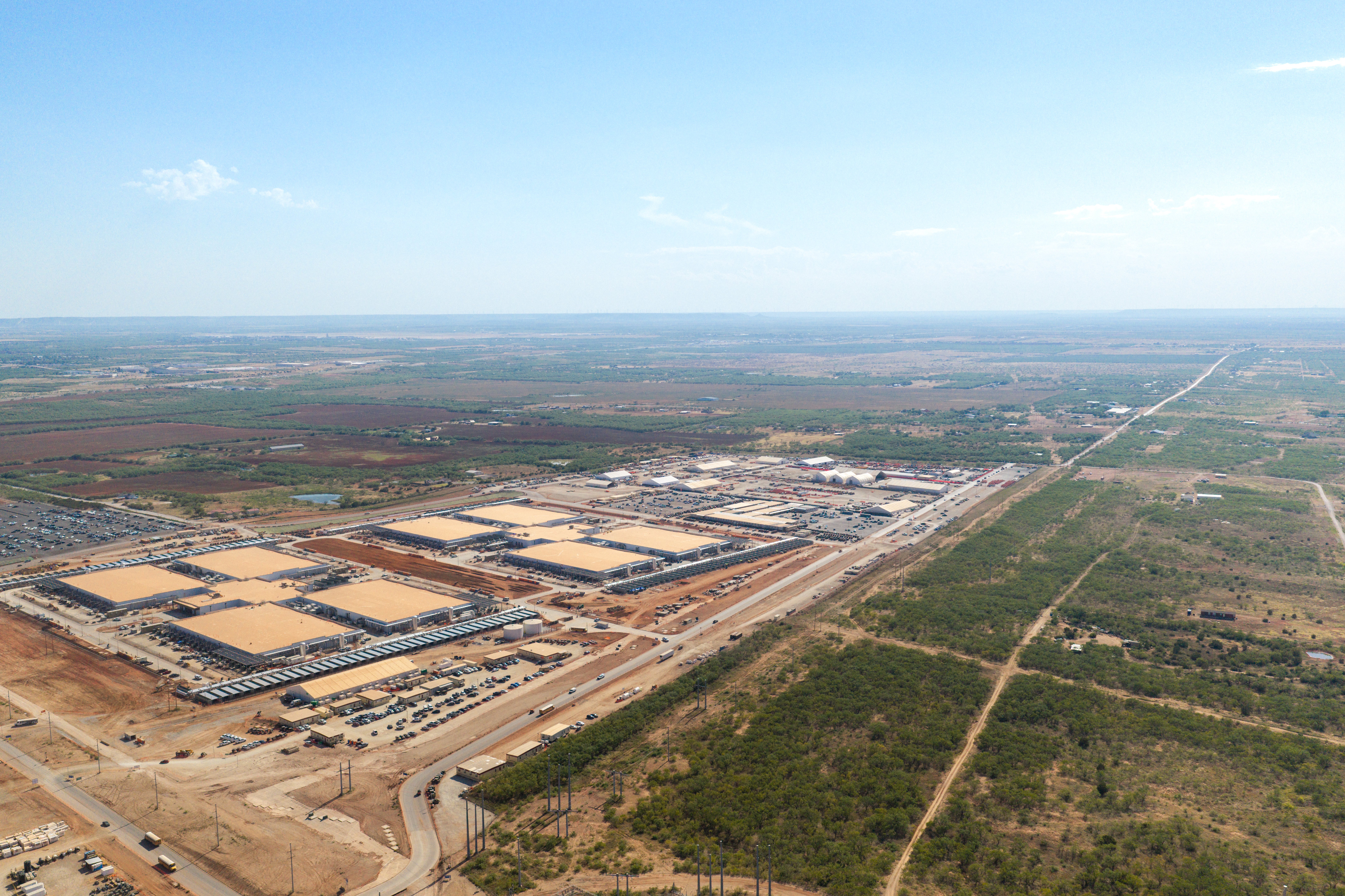The sprawling Stargate Oracle AI data center in Abilene will cover about 400 million square feet and be operated by Oracle for OpenAI