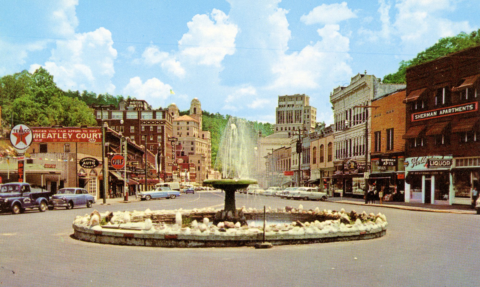 Looking down Central Avenue from the Whittington intersection at Hot Springs in the 1950s