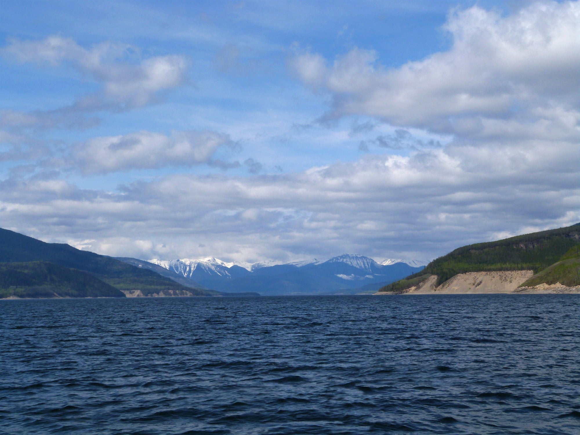 Canadians investigate mysterious disappearance of landmass in local reservoir