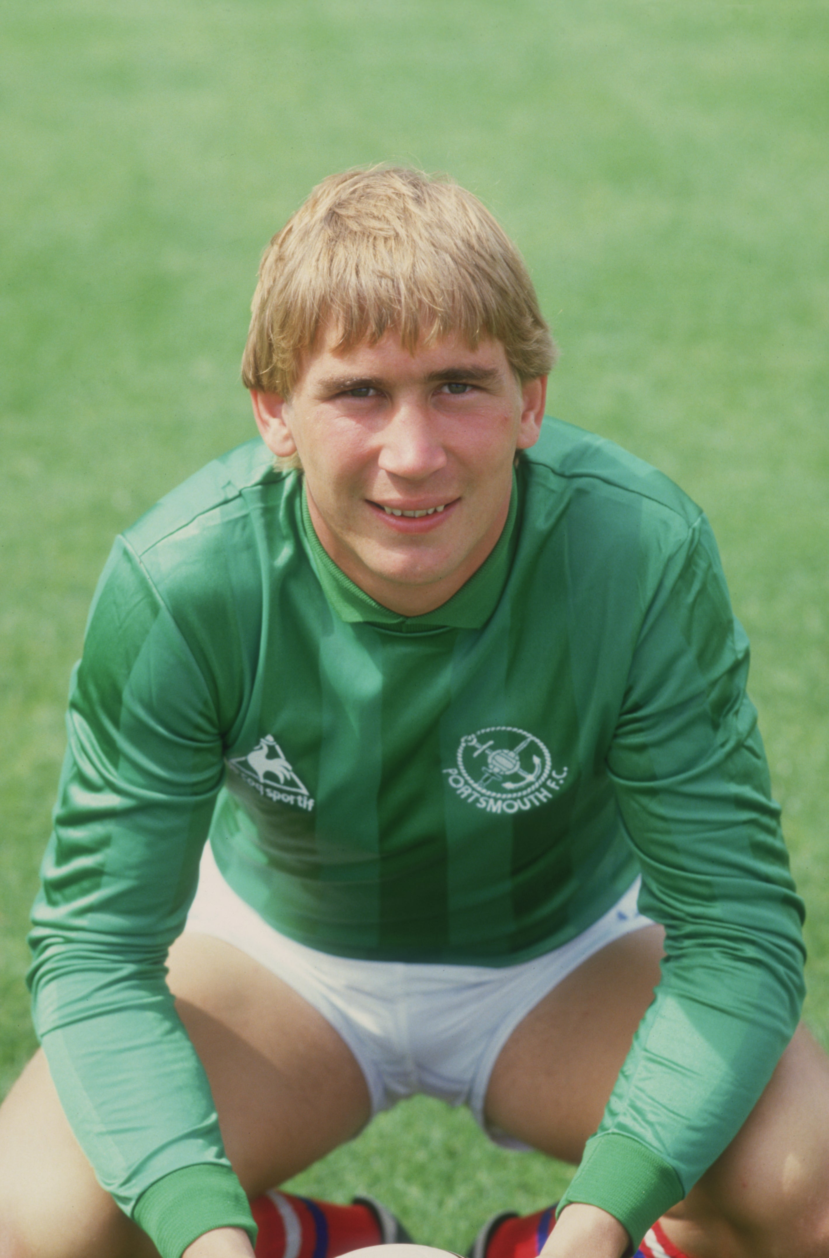 Alan Knight: Portsmouth pay tribute after &lsquo;The Legend&rsquo; dies aged 65