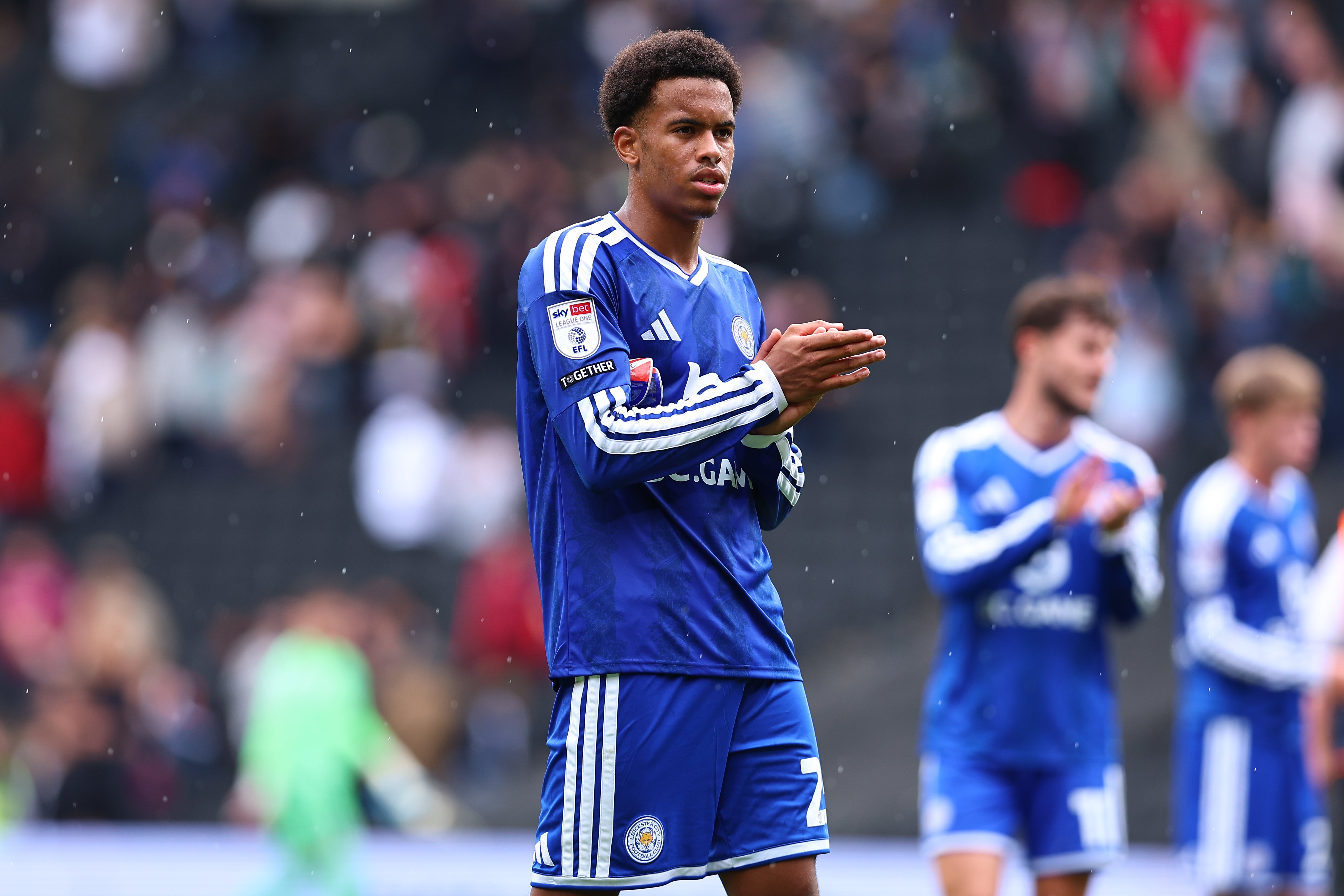 Manchester United close in on Leicester wonderkid in deadline day deal