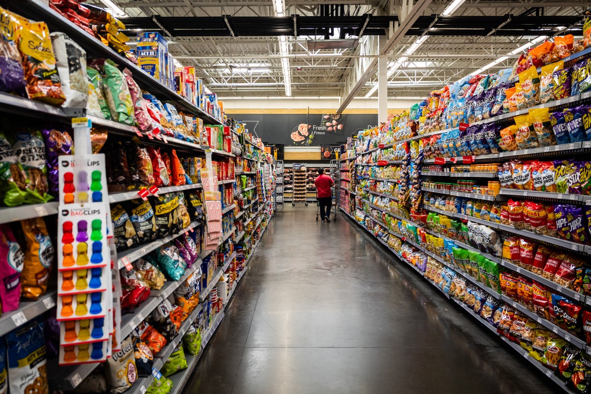 Major Retailers Reduce Product Lines Amid Tariff and Logistics Cost Pressures