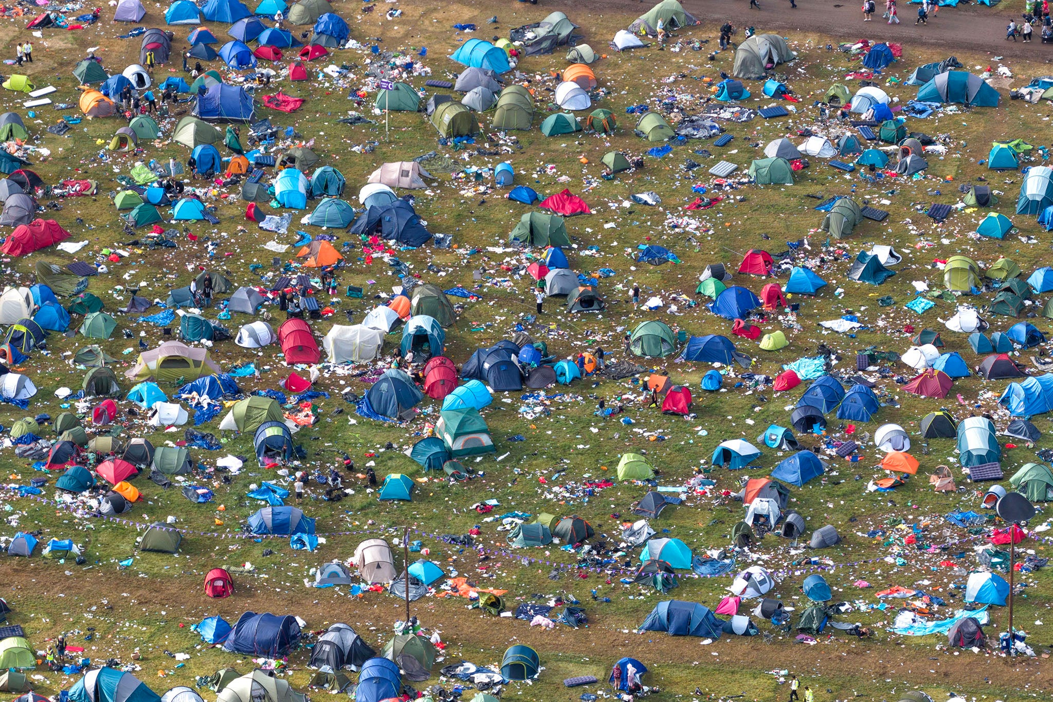 71 tonnes of tents were left behind in 2024
