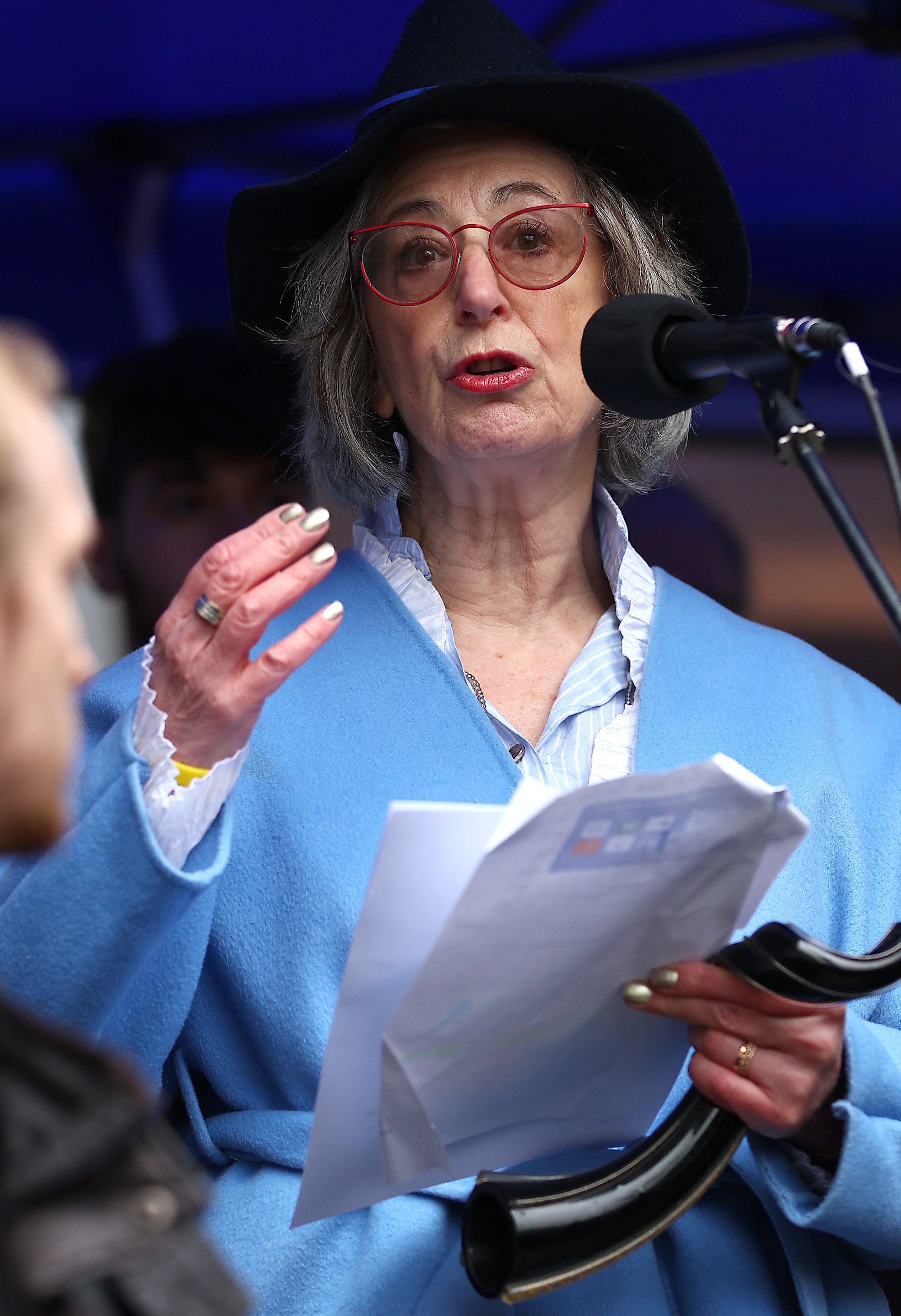 Maureen Lipman slams &lsquo;cowardly&rsquo; co-star after former BBC actor quits West End show over Israel stance