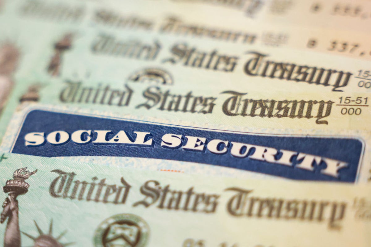 Proposed Legislation Aims to Increase Social Security Benefits by $2,400 Annually