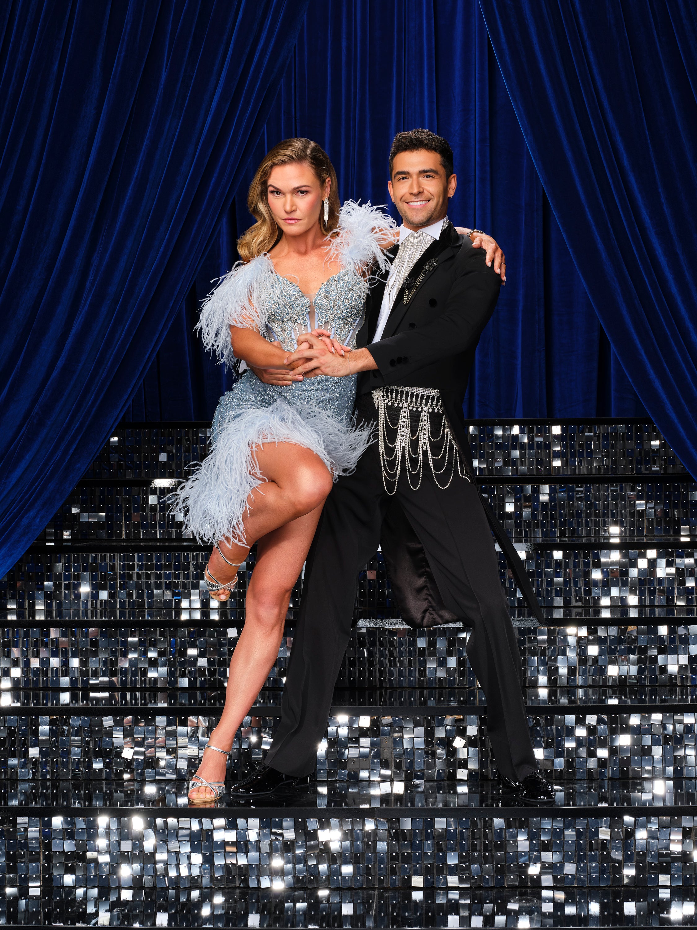 Julia Stiles will put on her dancing shoes for this season of 'DWTS' with pro dancer Ezra Sosa