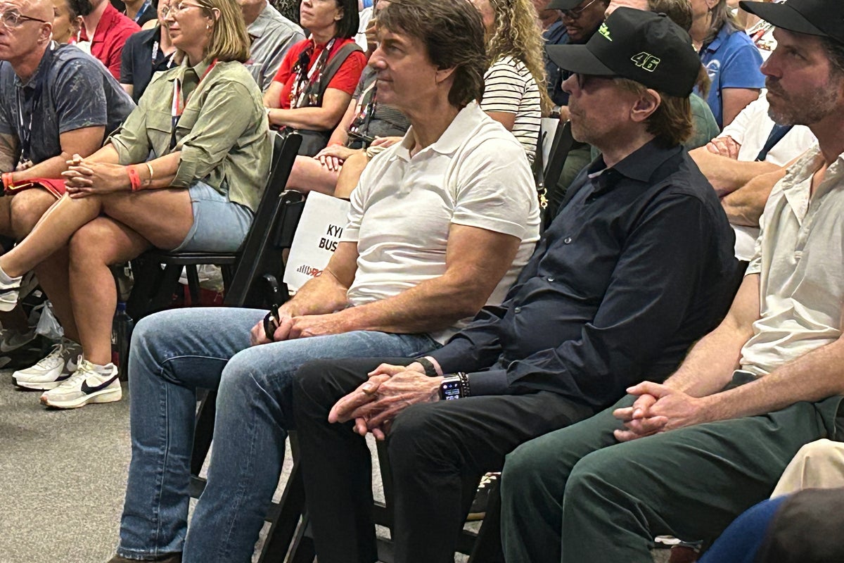 NASCAR drivers scrambling for cameos after Tom Cruise announces Days of Thunder sequel