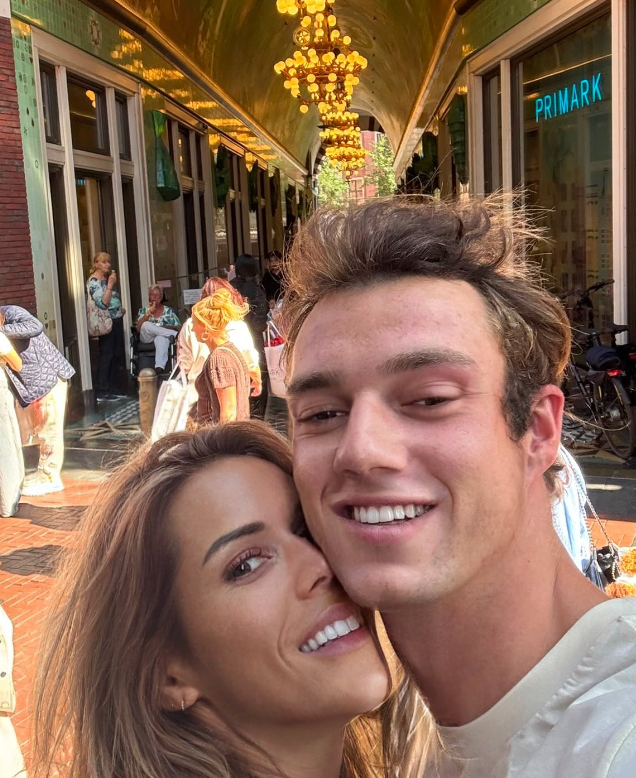 Tiphaine Auzière shared a video of her with kitesurfer Antoine Lecomte