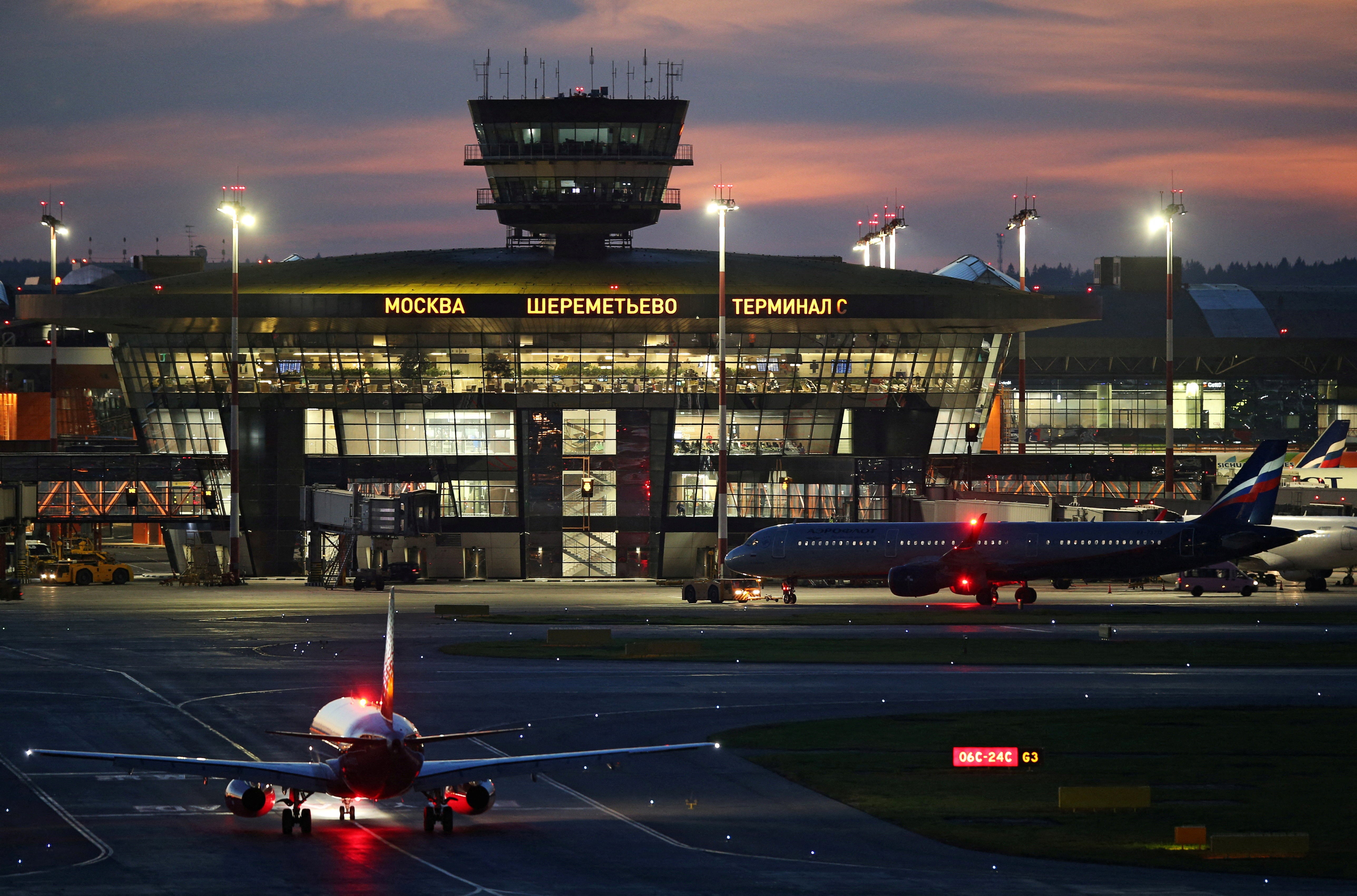 Russia Vows to Protect Civil Aviation Amid Tensions Over Ukrainian Airspace Threats