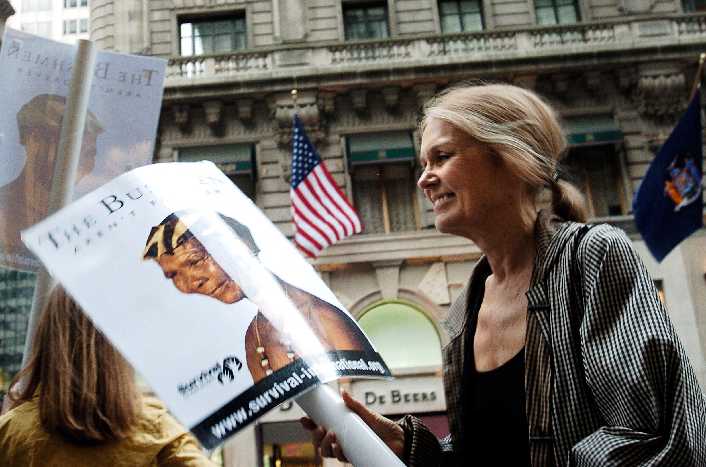 Steinem protests against the opening of the first United States branch of De Beers jewelry store in New York, June 22, 200