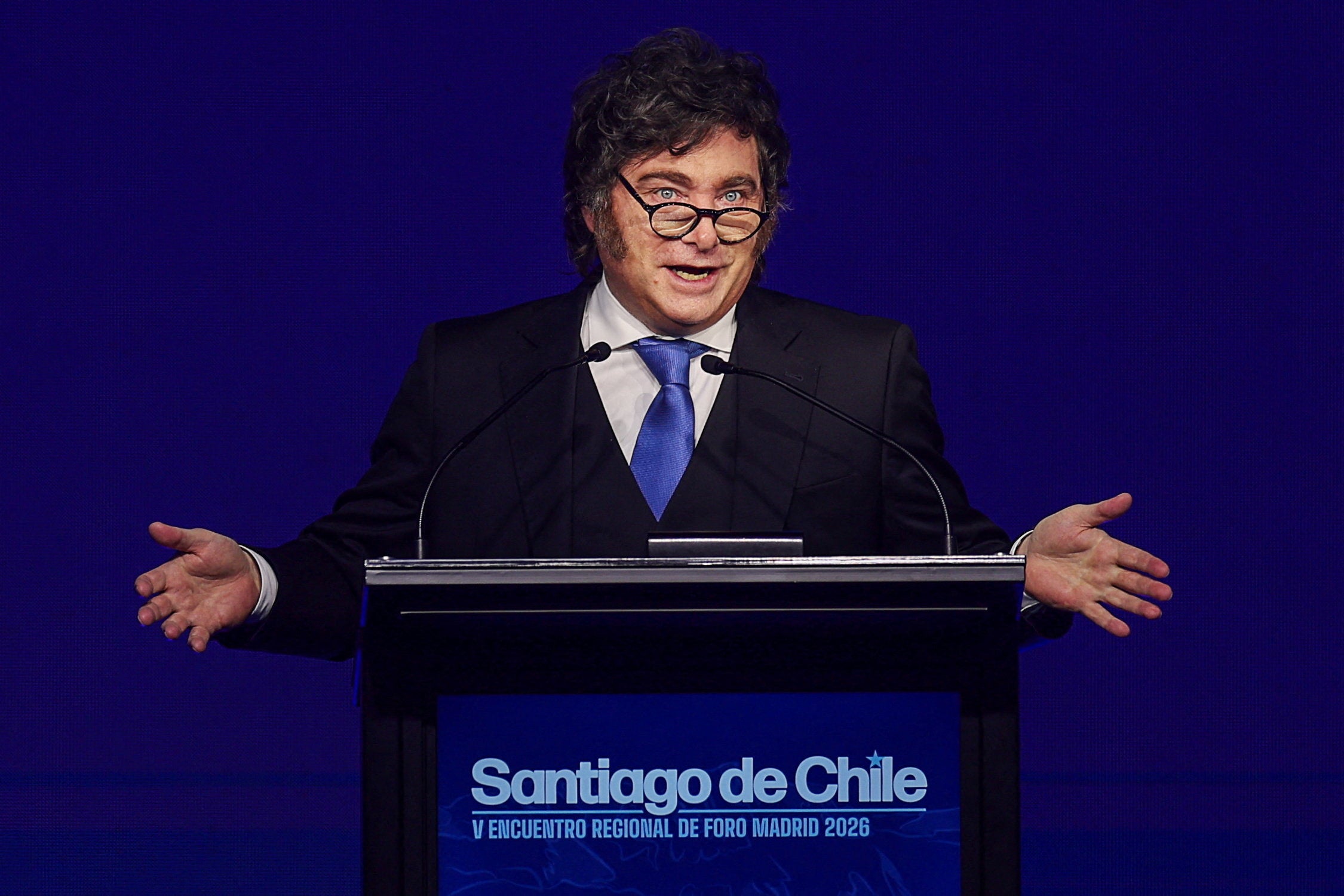 Argentina&rsquo;s president threatens sanctions on Falklands oil fields amid tensions with UK