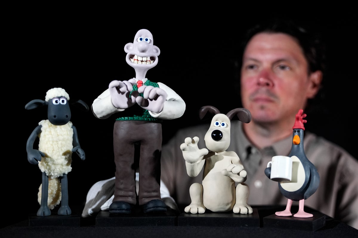 Original Wallace and Gromit puppets head to auction for Aardman anniversary