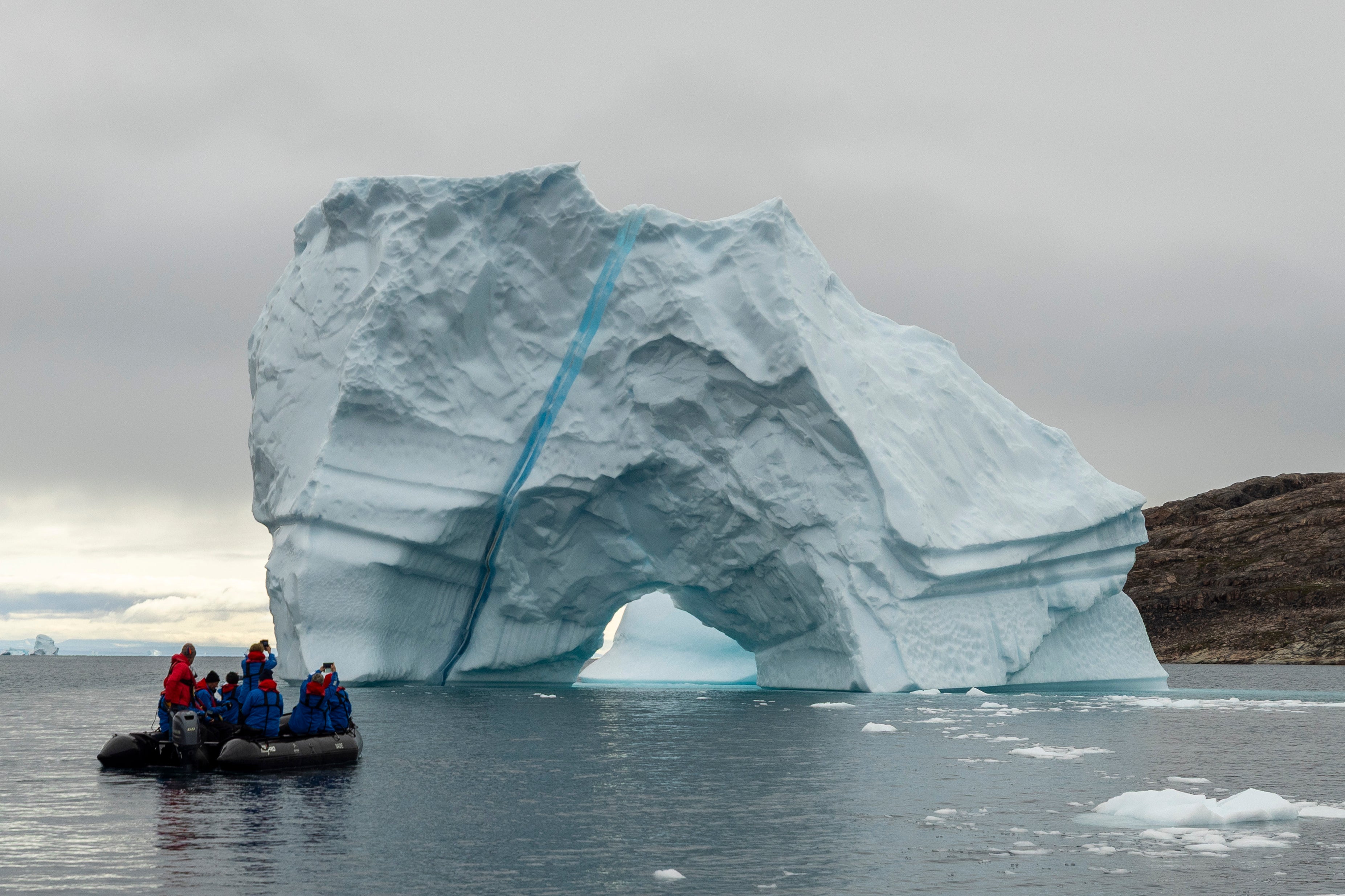 Passengers travelled by zodiac to the more remote locations (Adrian Wlodarczyk/Aurora Expeditions)