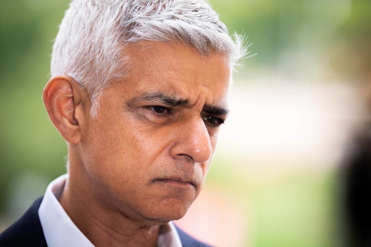 Sadiq Khan plans to ban wood-burning stoves in parts of London in clean air push Sadiq Khan plans to ban wood-burning stoves in parts of London in clean air push